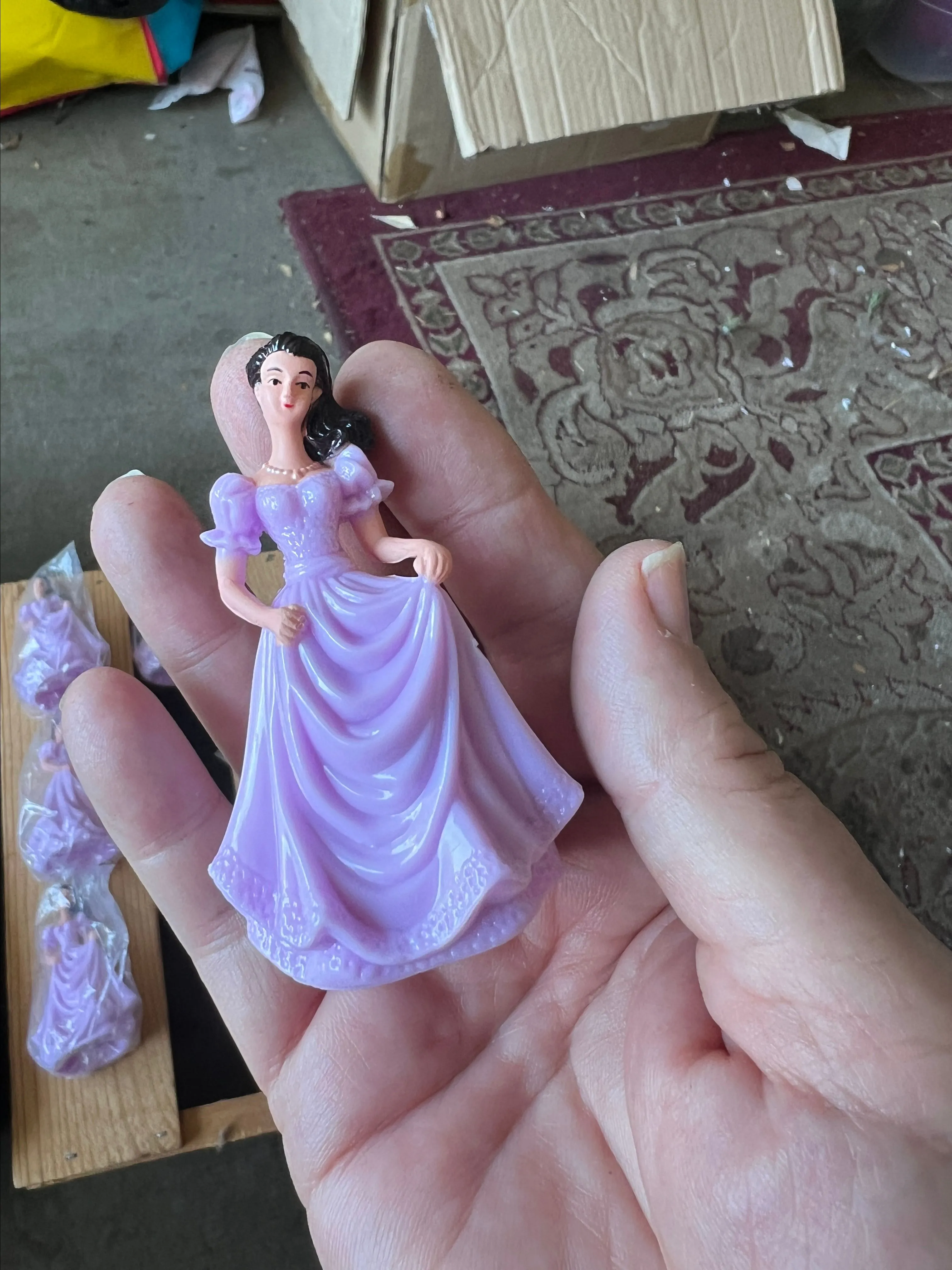 Product image for 12 plastic girl with purple dress for crafts