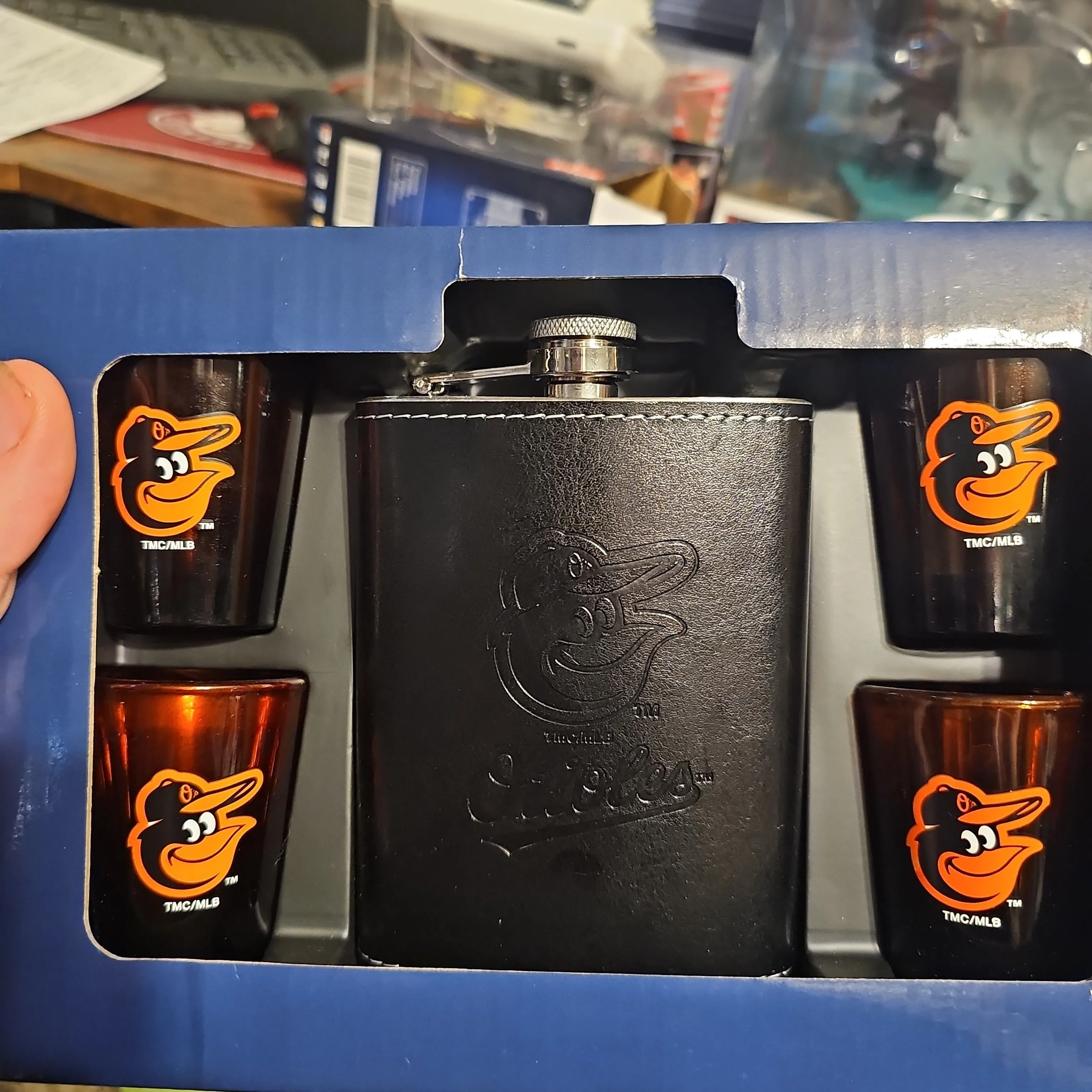 Product image for Orioles flask with shot glasses