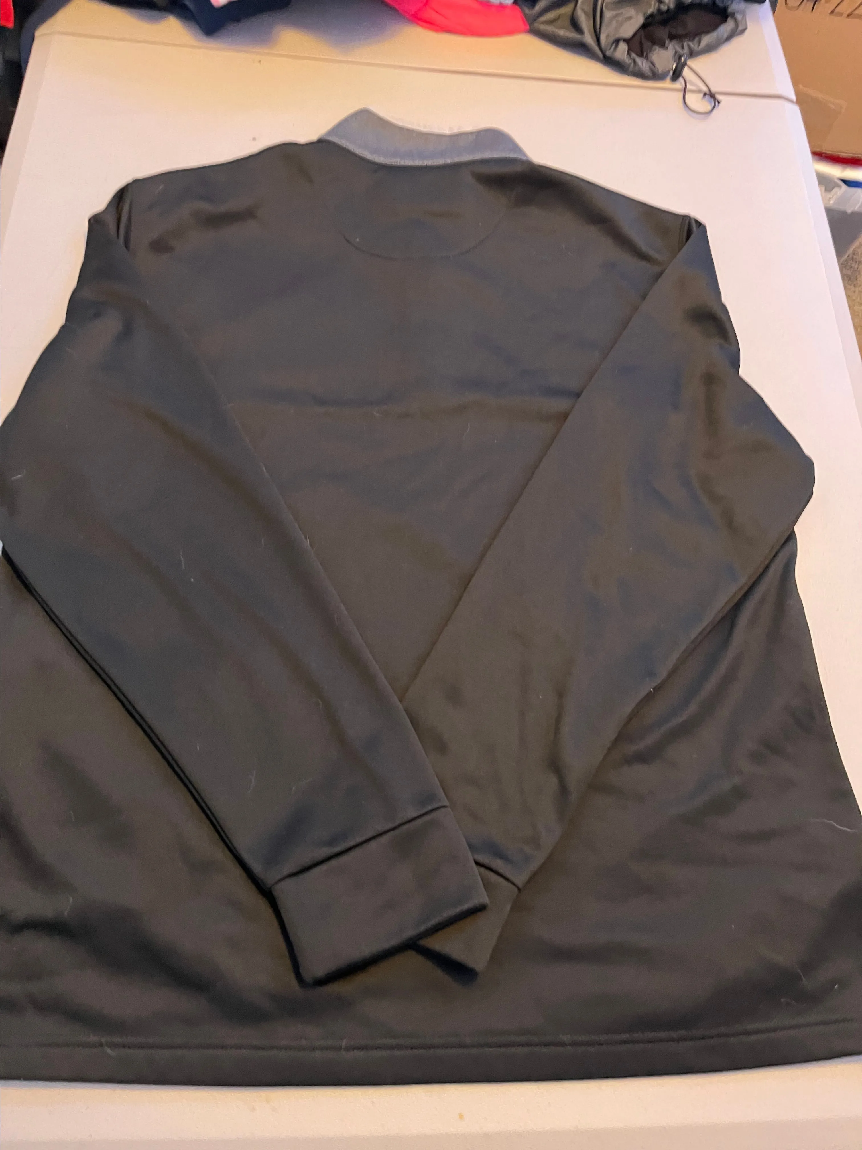 Listing Image Blurred Background