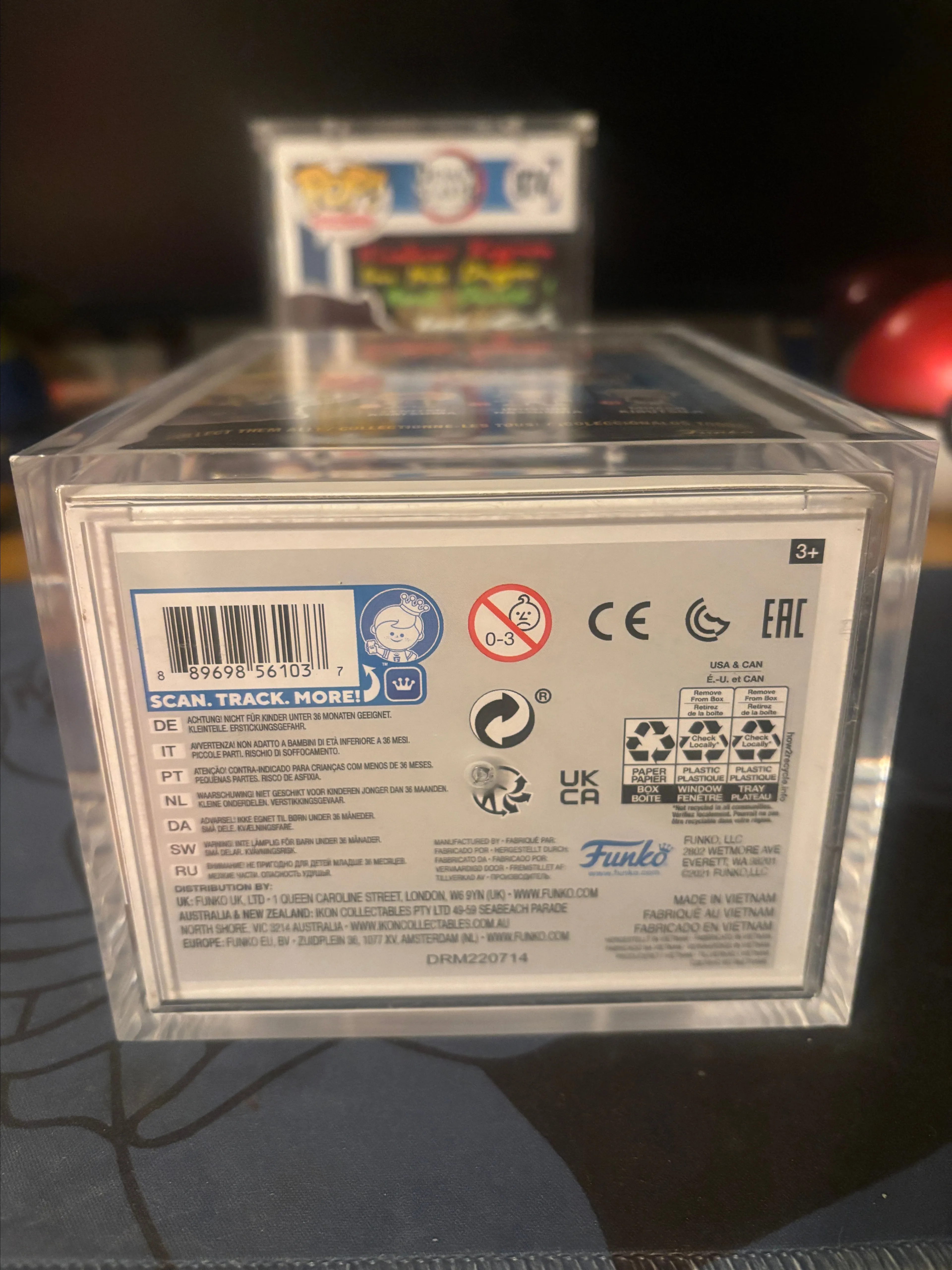 Listing Image Blurred Background