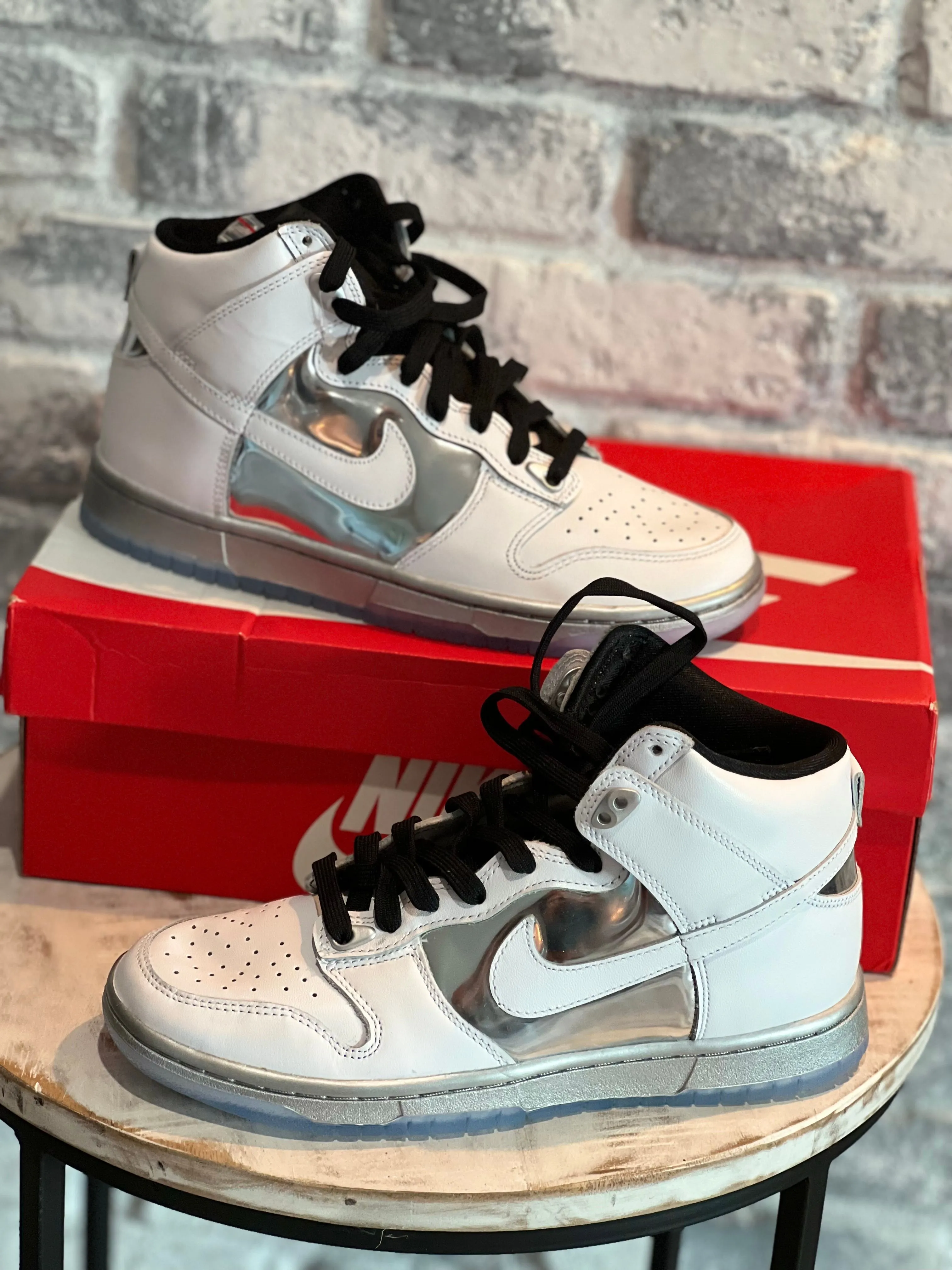 Product image for Nike Dunk High Chrome DS
