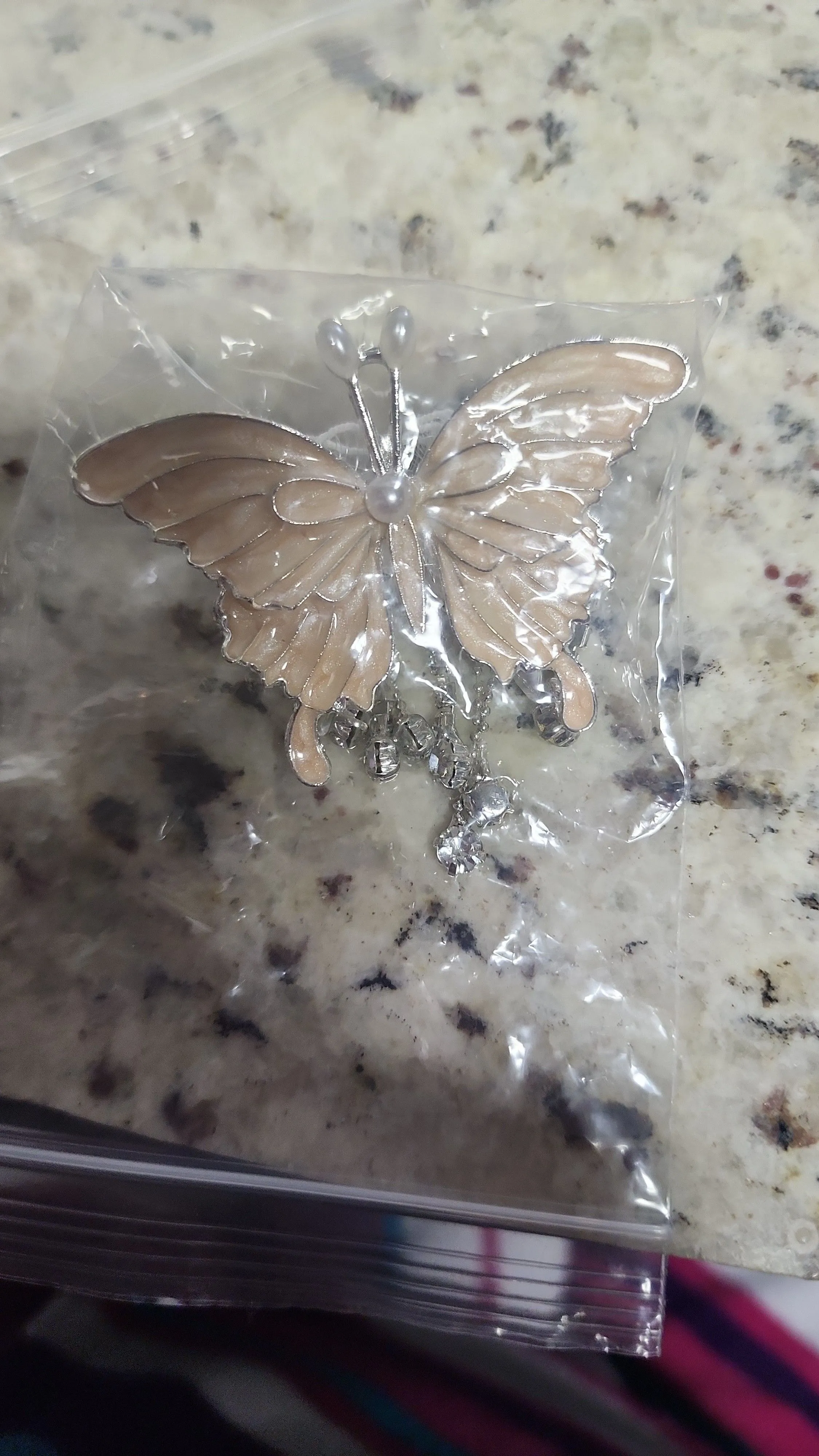 Product image for extra large butterfly bead