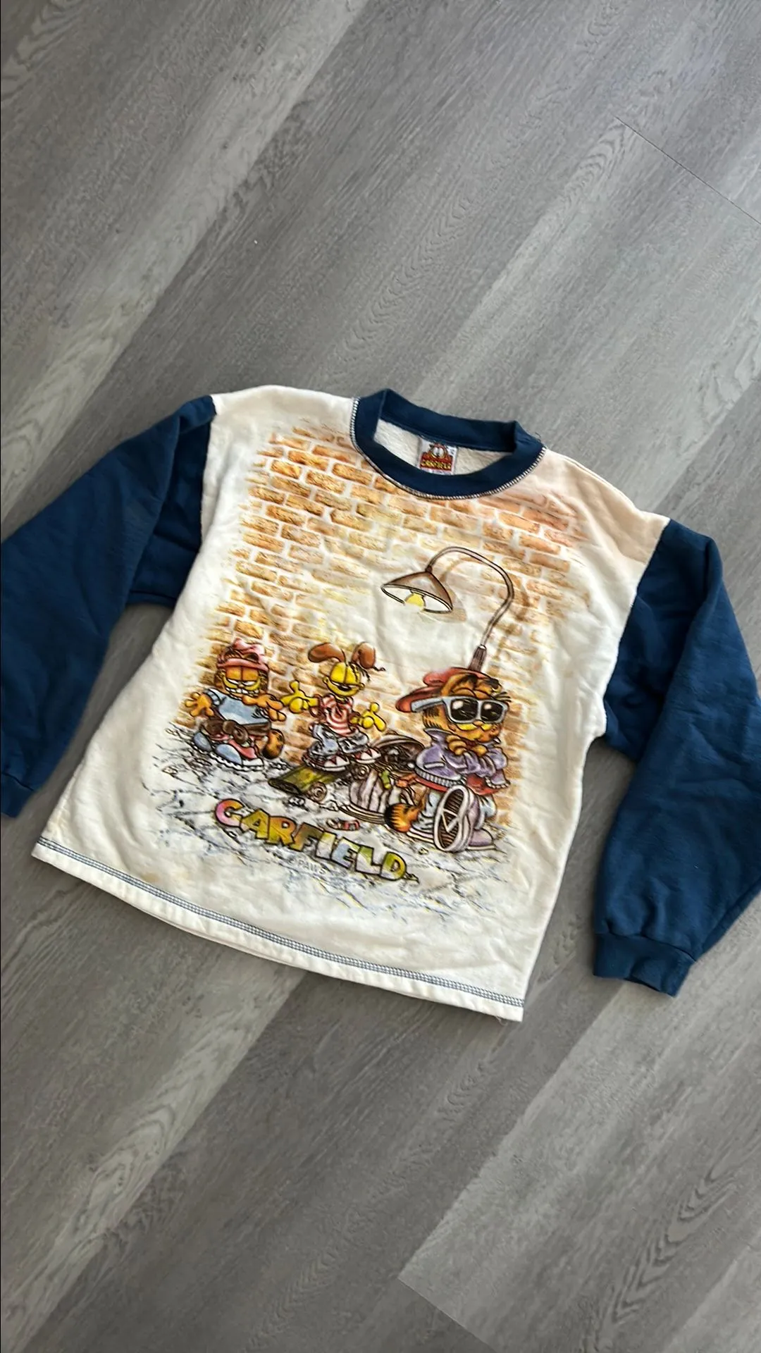 Product image for 7 Garfield long sleeve