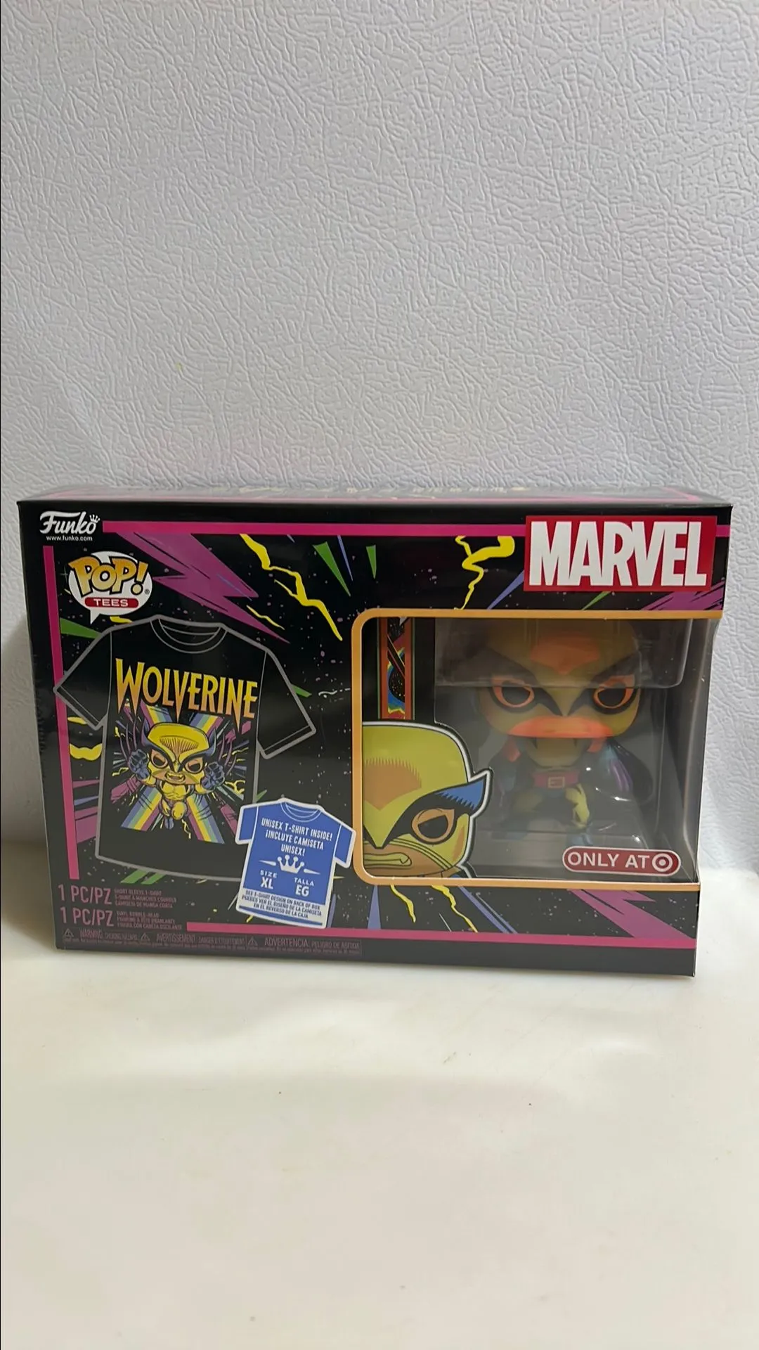 Product image for Wolverine black light bundle