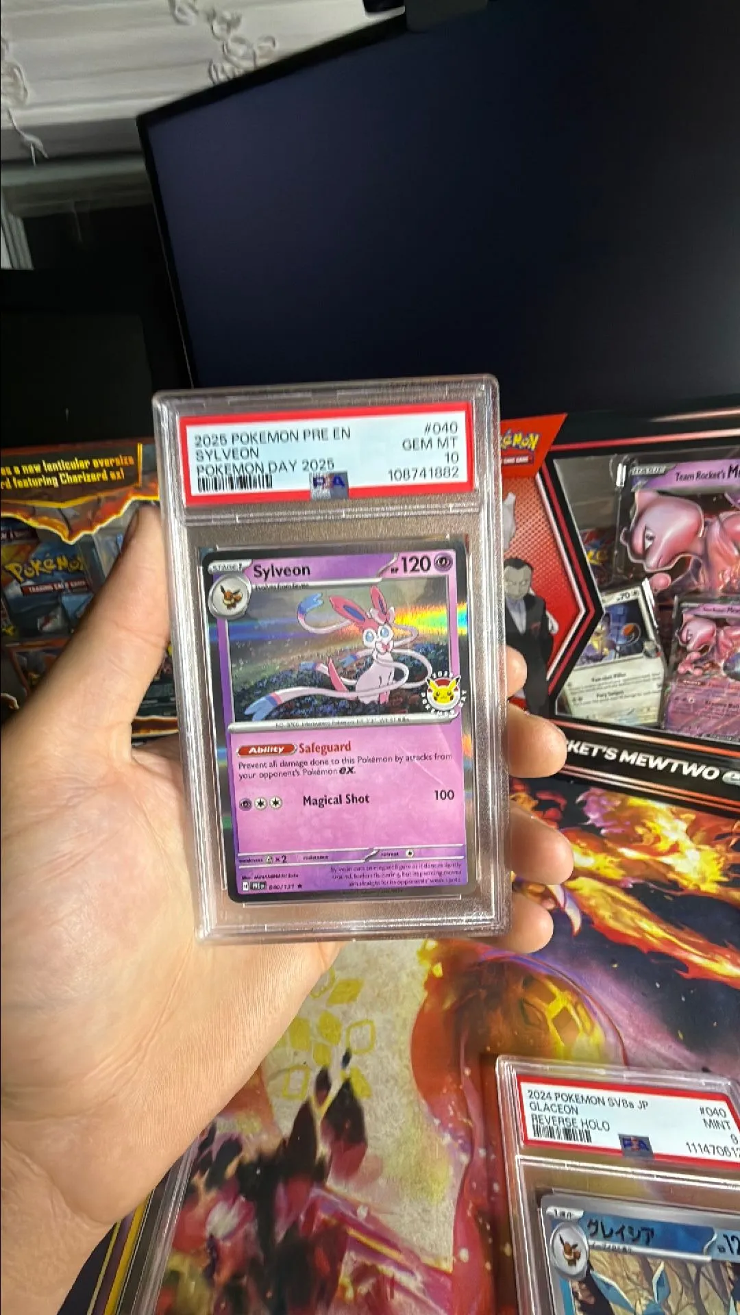 Product image for Pokémon day sylveon psa 10