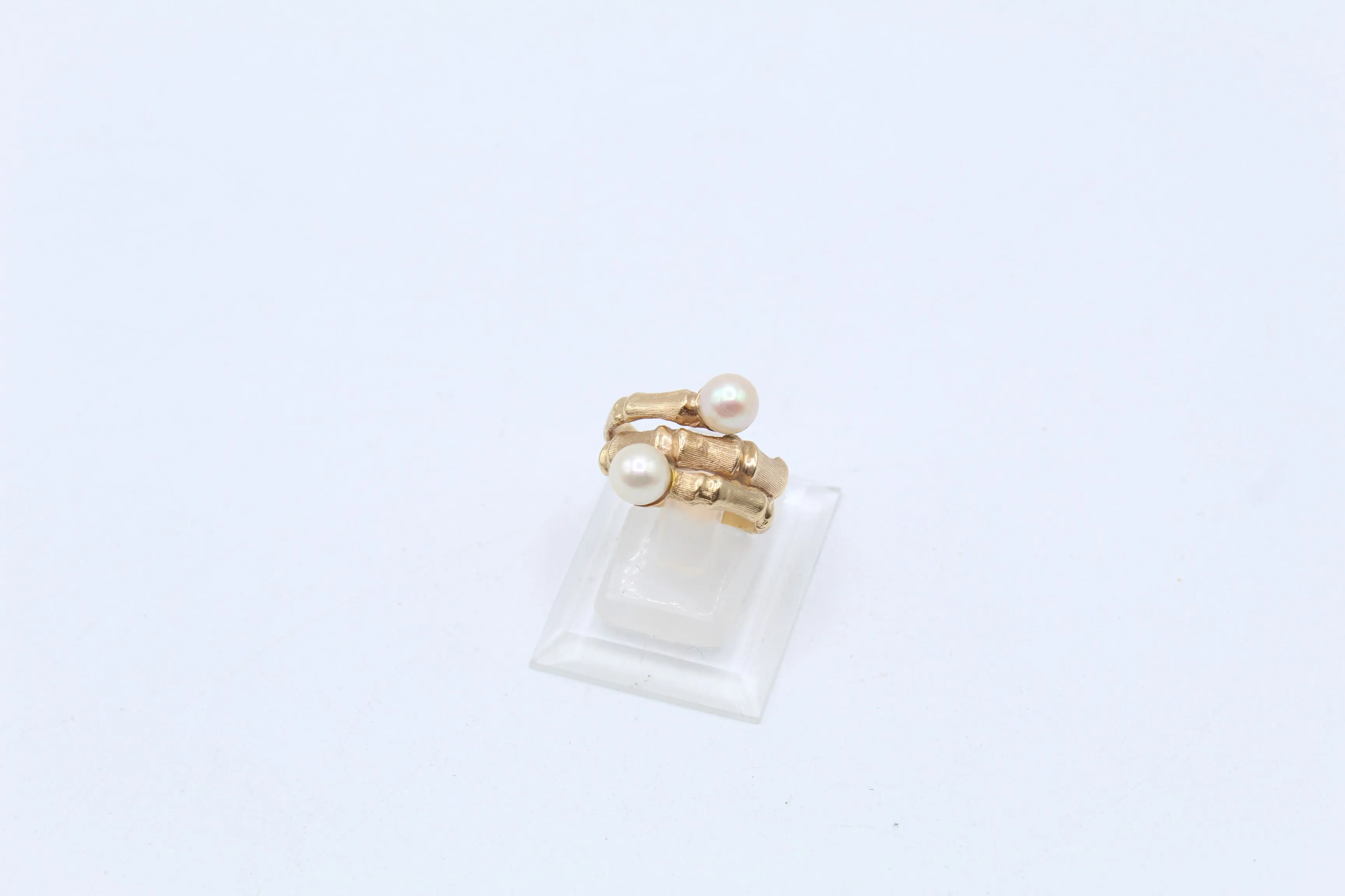 Product image for AU374	 14k yellow gold bamboo 6.5mm genuine pearl bypass size 6 ring 7.6g