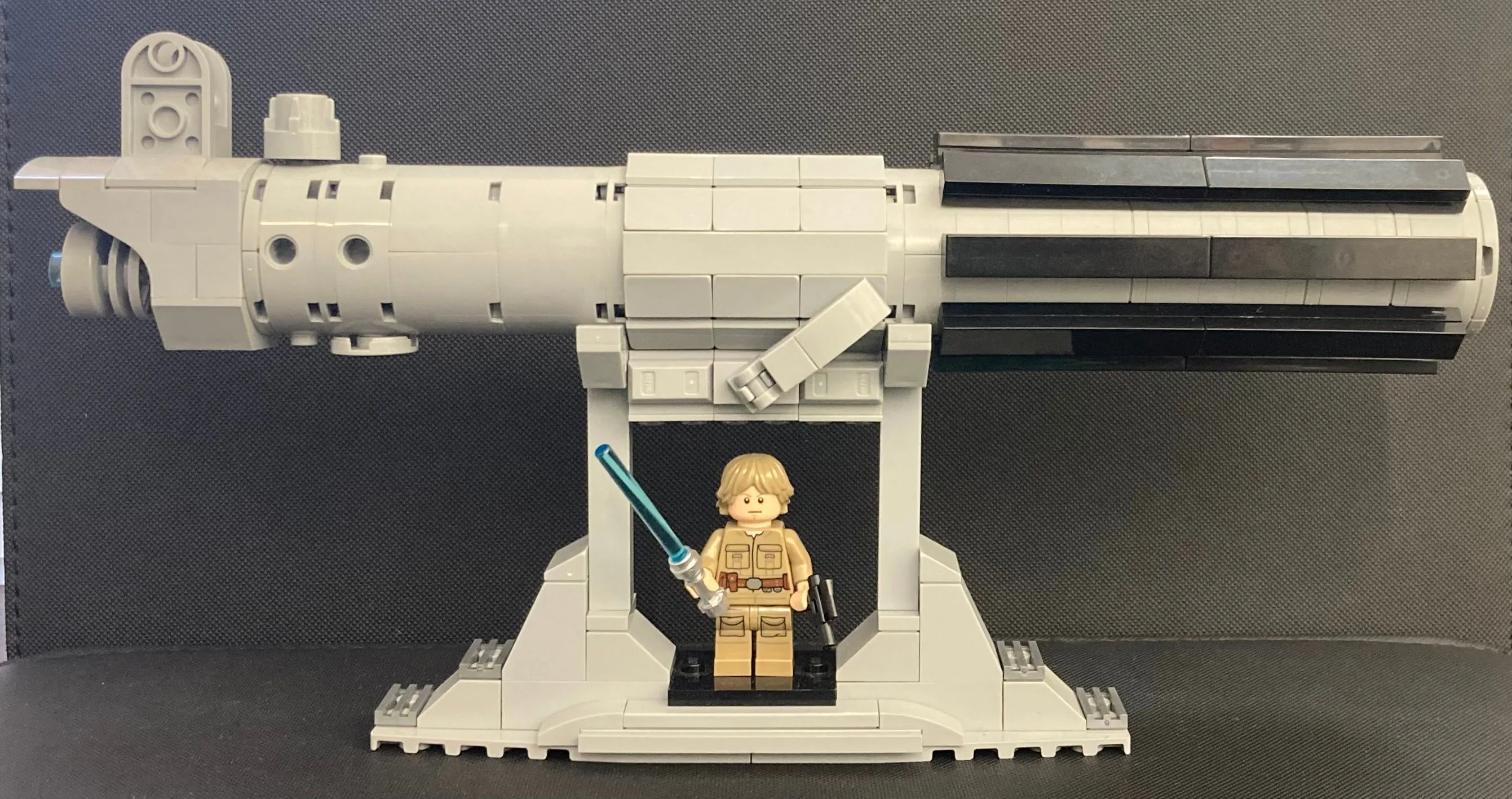Product image for Luke's Lightsaber replica moc w/ bespin Luke minifigure
