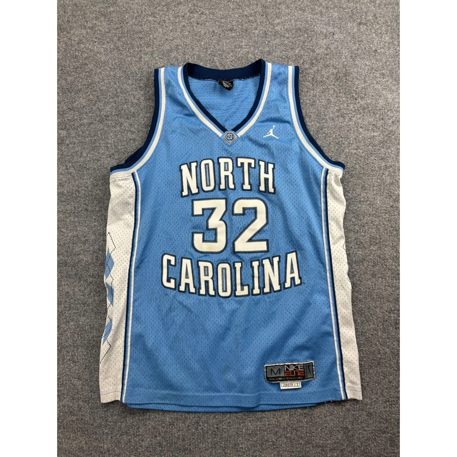 nike north carolina jordan jersey