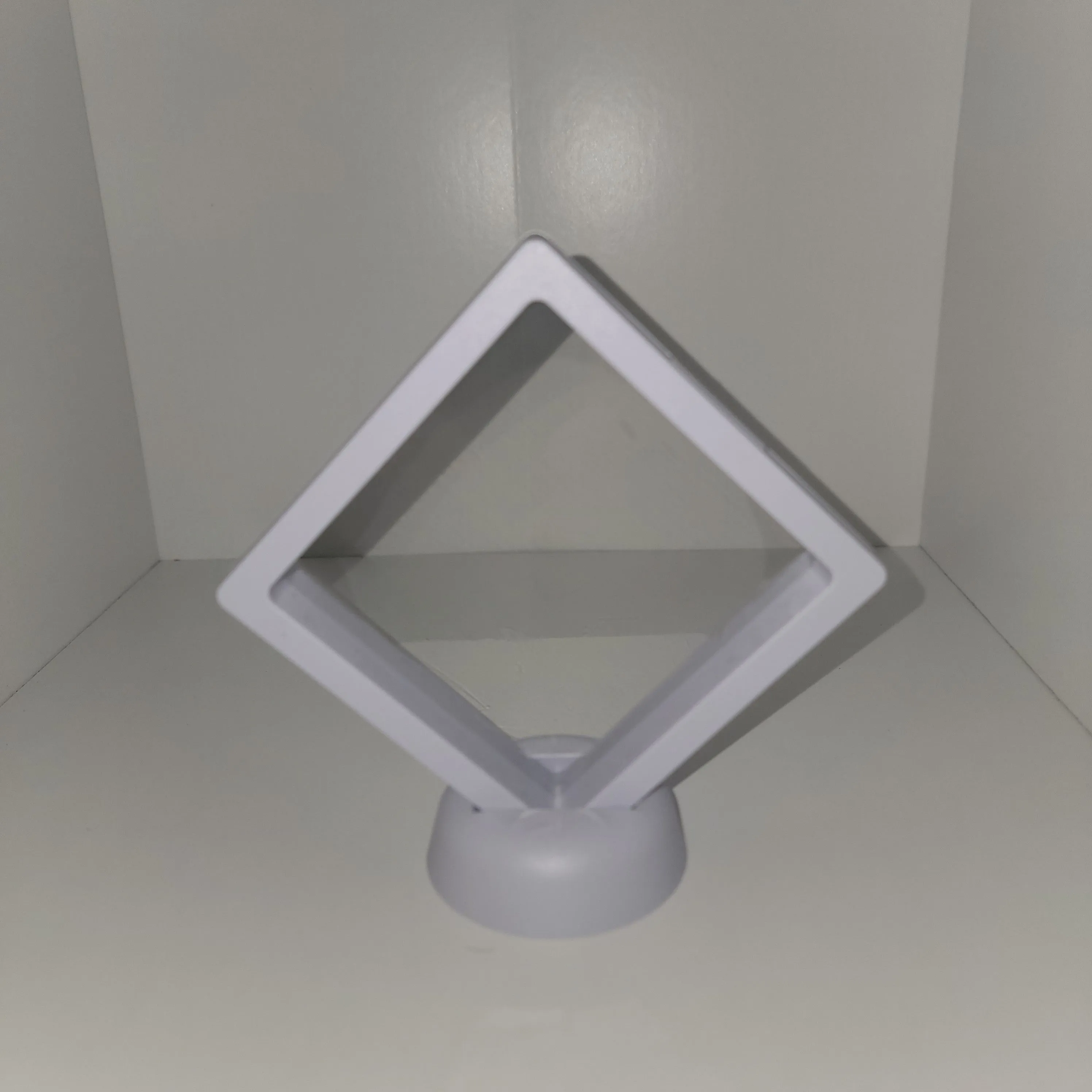 Product image for Floating Display Case w/ stand for minifigures.(White)