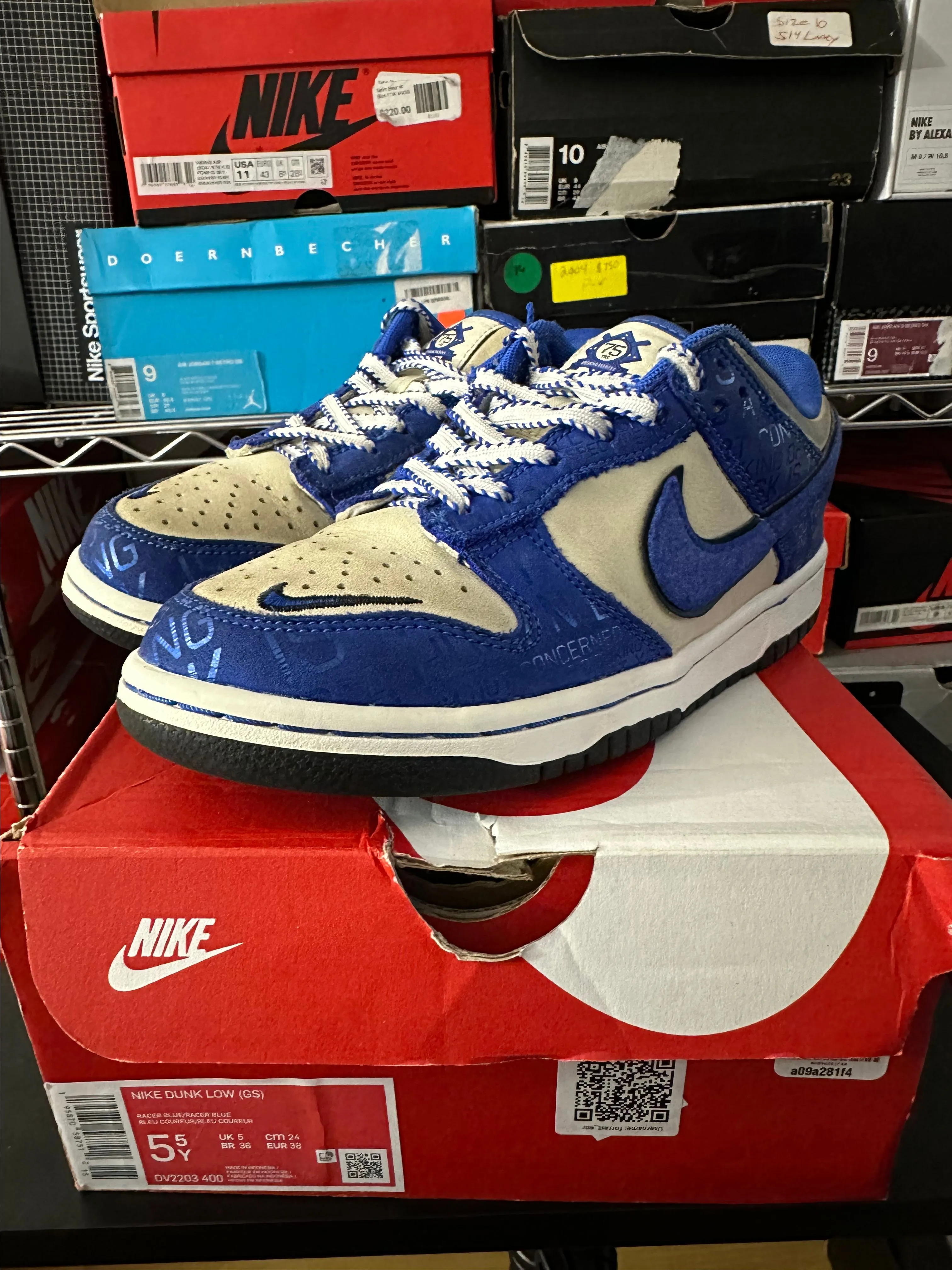 Listing Image Blurred Background