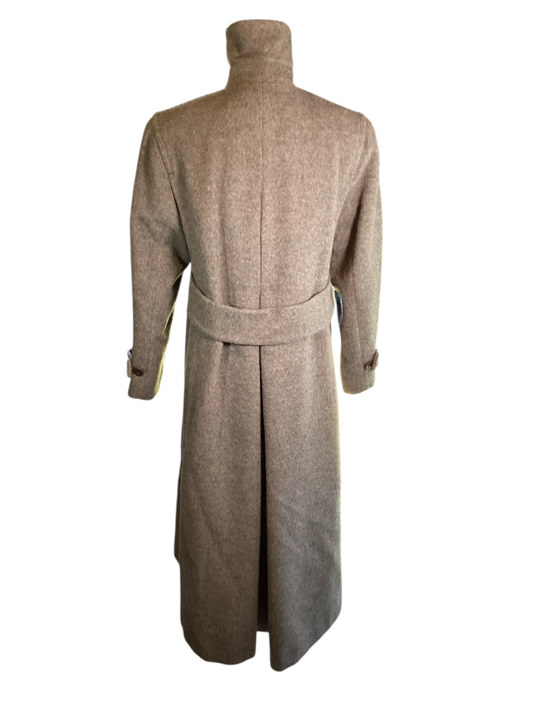 Listing Image Blurred Background