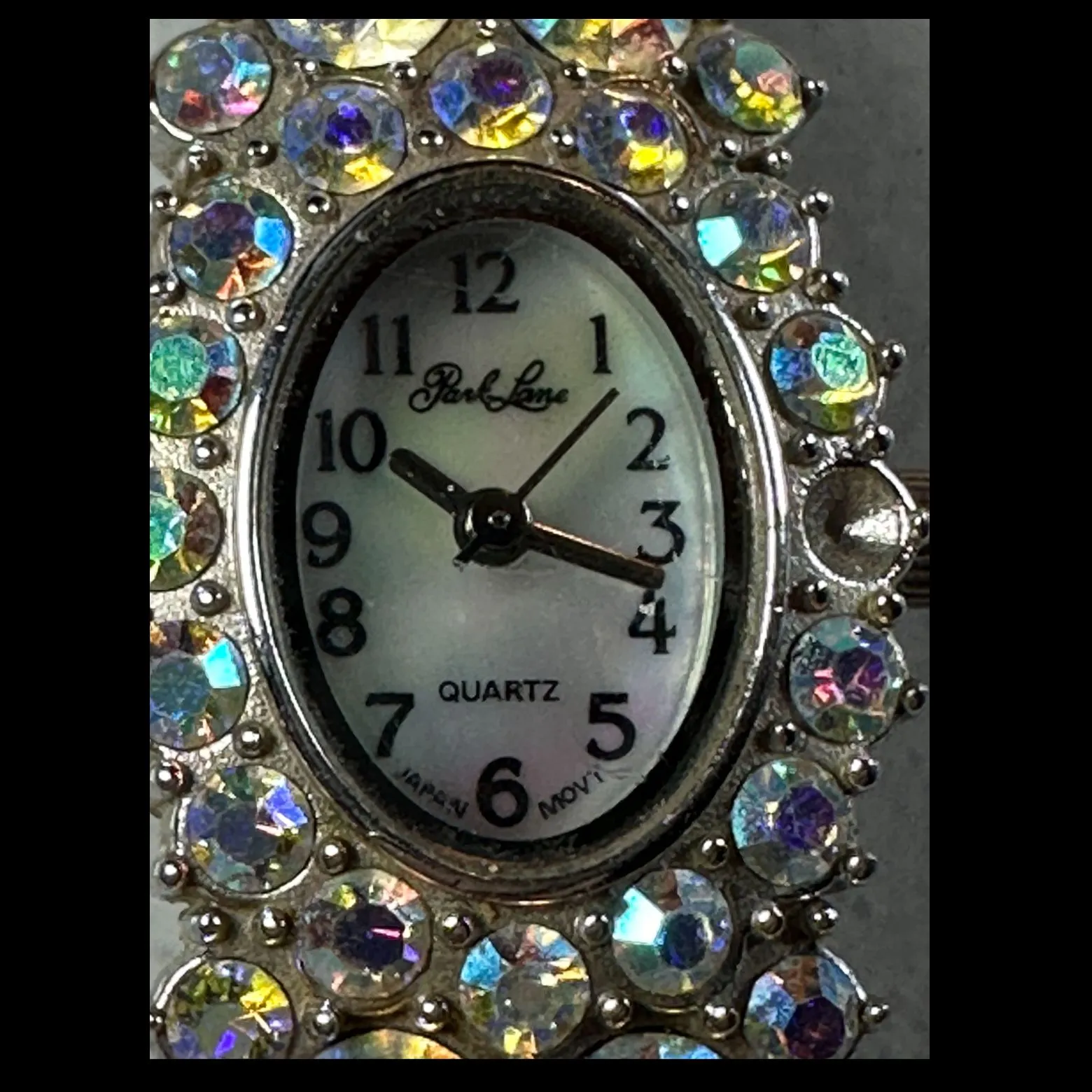 Listing Image Blurred Background