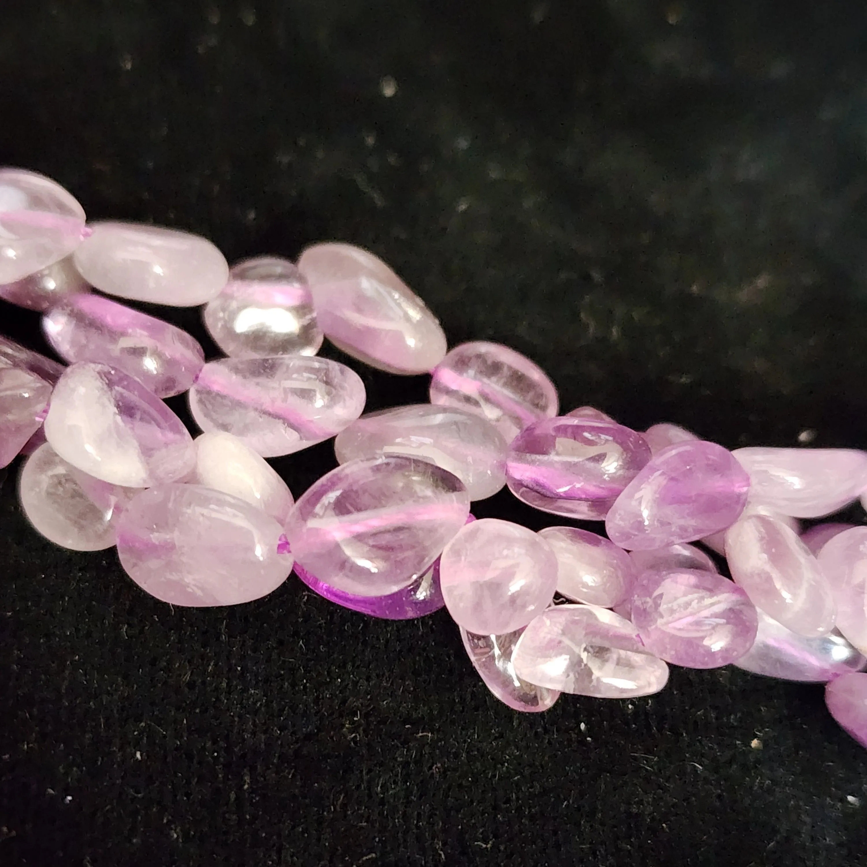 Product image for #07G: Light Pebble Beads (Tumbled Stone), 5x6x3 - 10x7x7mm