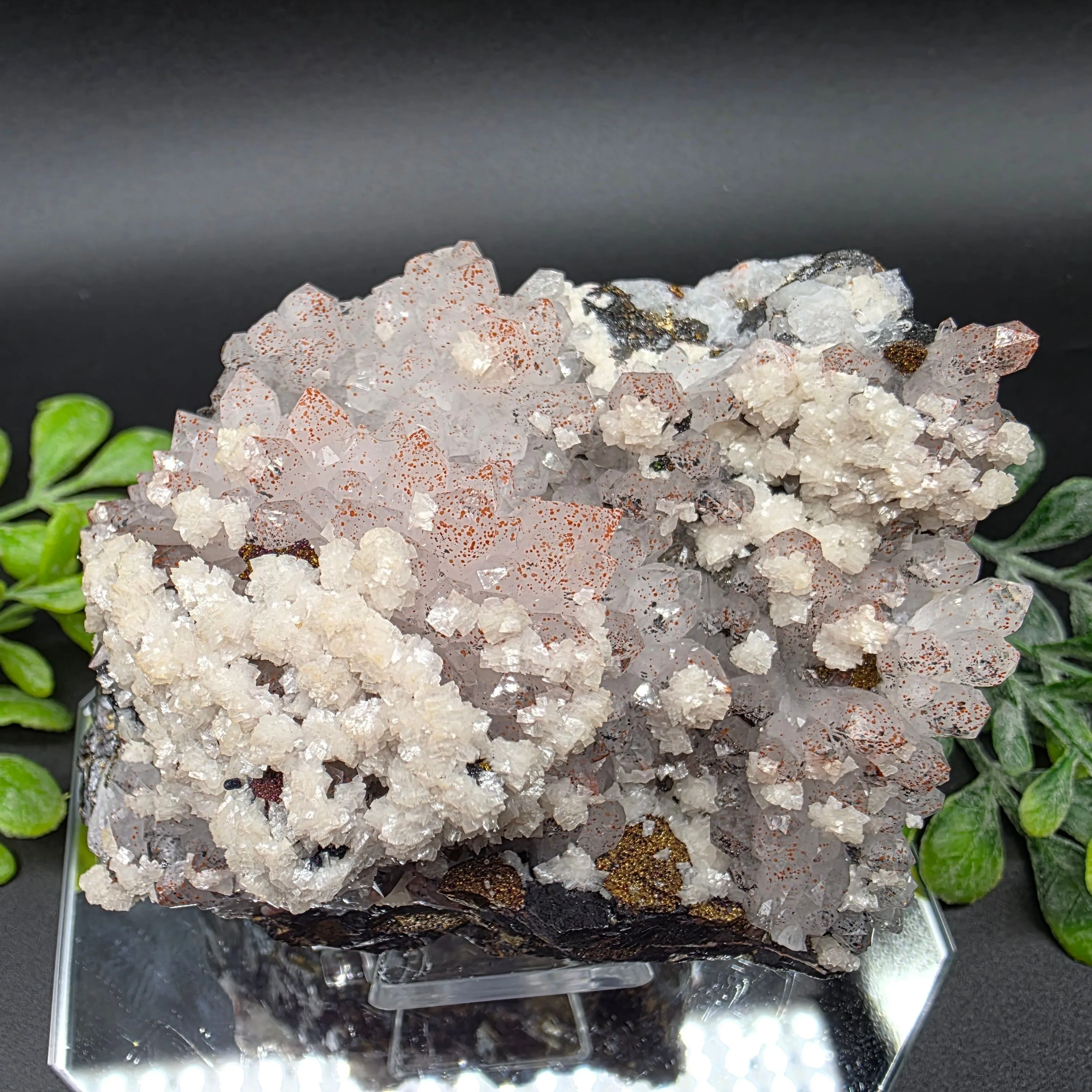 Product image for #622 Red Quartz and dolomite on Aresonalpyrite UV Jiangxi