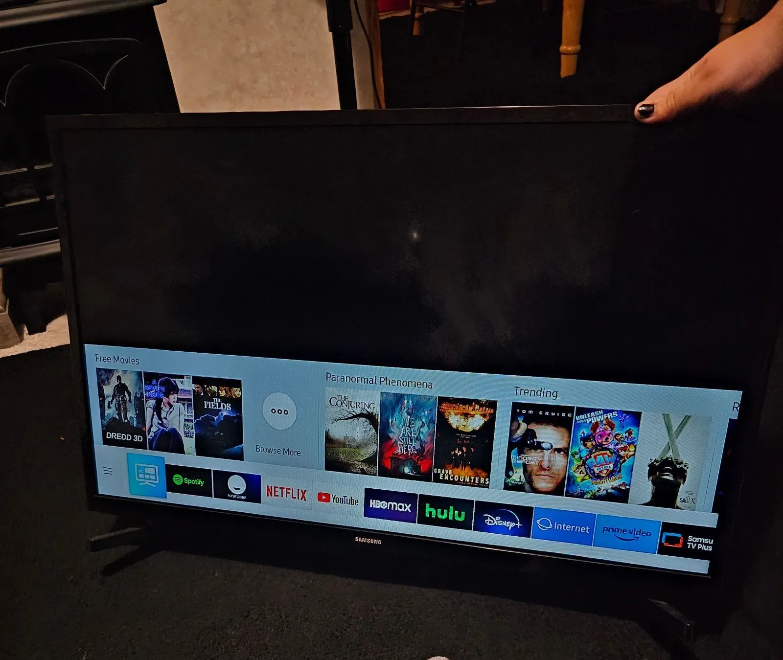 Listing Image Blurred Background