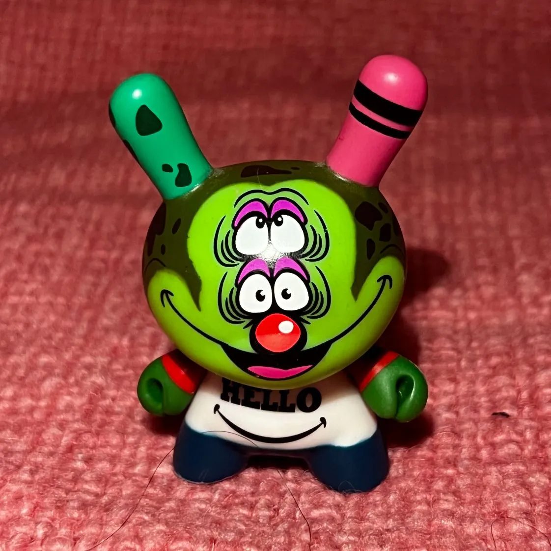 Product image for KidRobot Dunny 2010 Series Untitled by Shelterbank 2/25 Hello - Goodbye 3" Vinyl