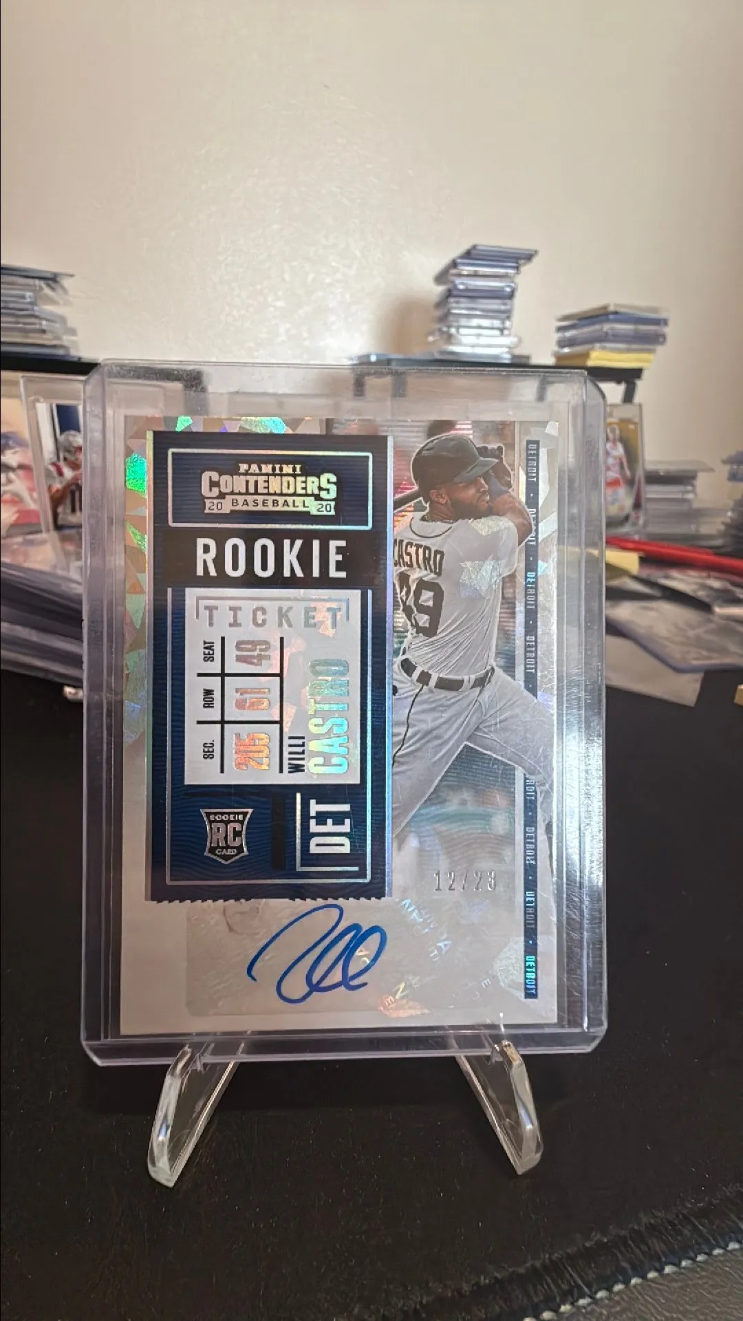 Product image for Willi Castro Rookie Ticket Auto /23 Photo Variation Cracked Ice
