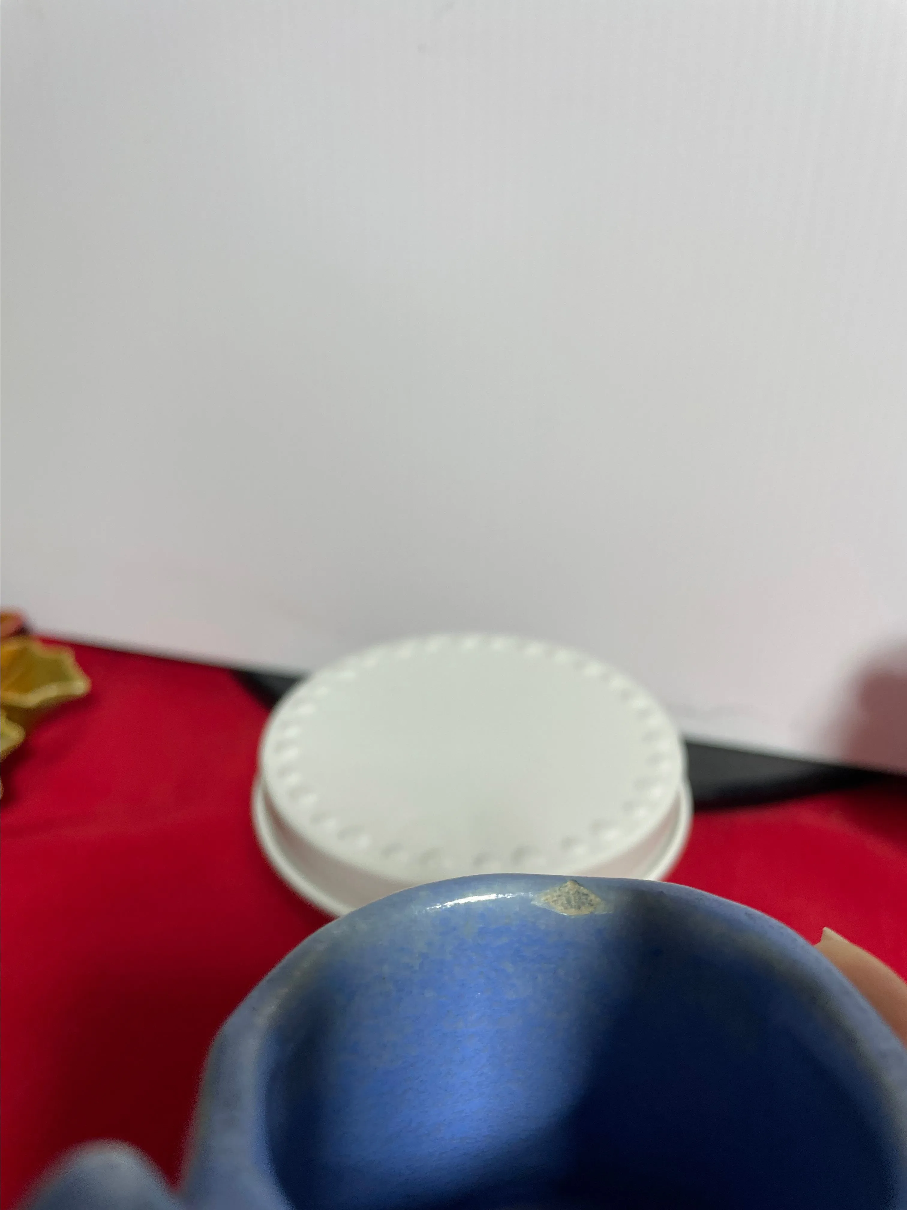 Listing Image Blurred Background