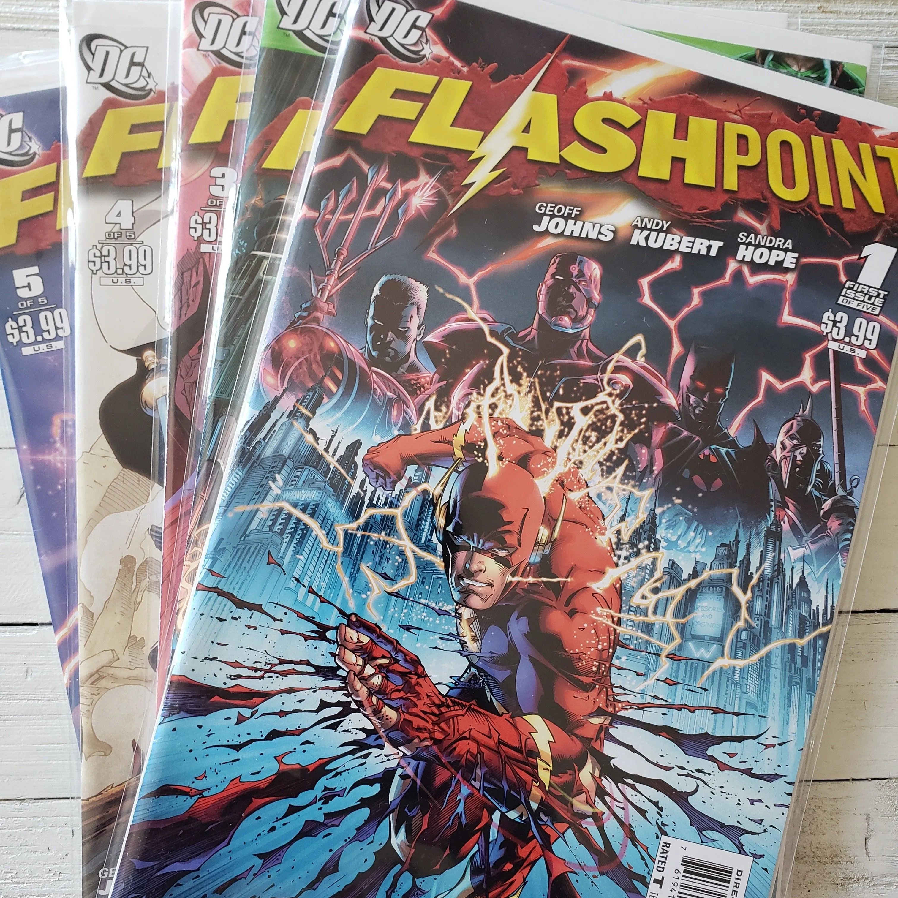 Product image for Flashpoint #1-5 Complete (DC 2011)  Batman. 1 & 3 NM, 2,4, & 5 VF, movie coming