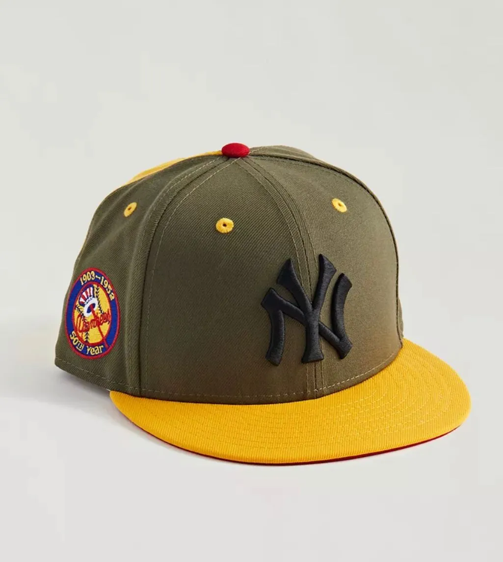 Product image for Z4. NWOT URBAN OUTFITTERS X NY YANKEES Jae Tips UO Exclusive New York Yankees MLB Hat