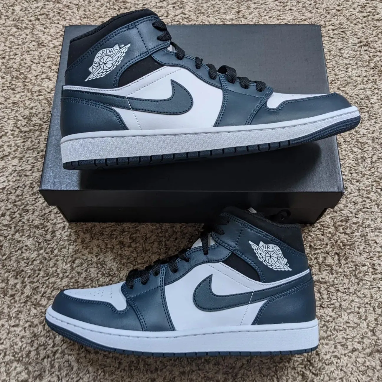 Product image for Air Jordan 1 mid armory navy size 9m