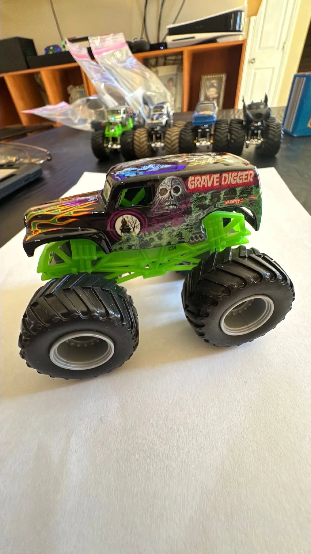 Product image for Hot Wheels Grave Digger 1:64