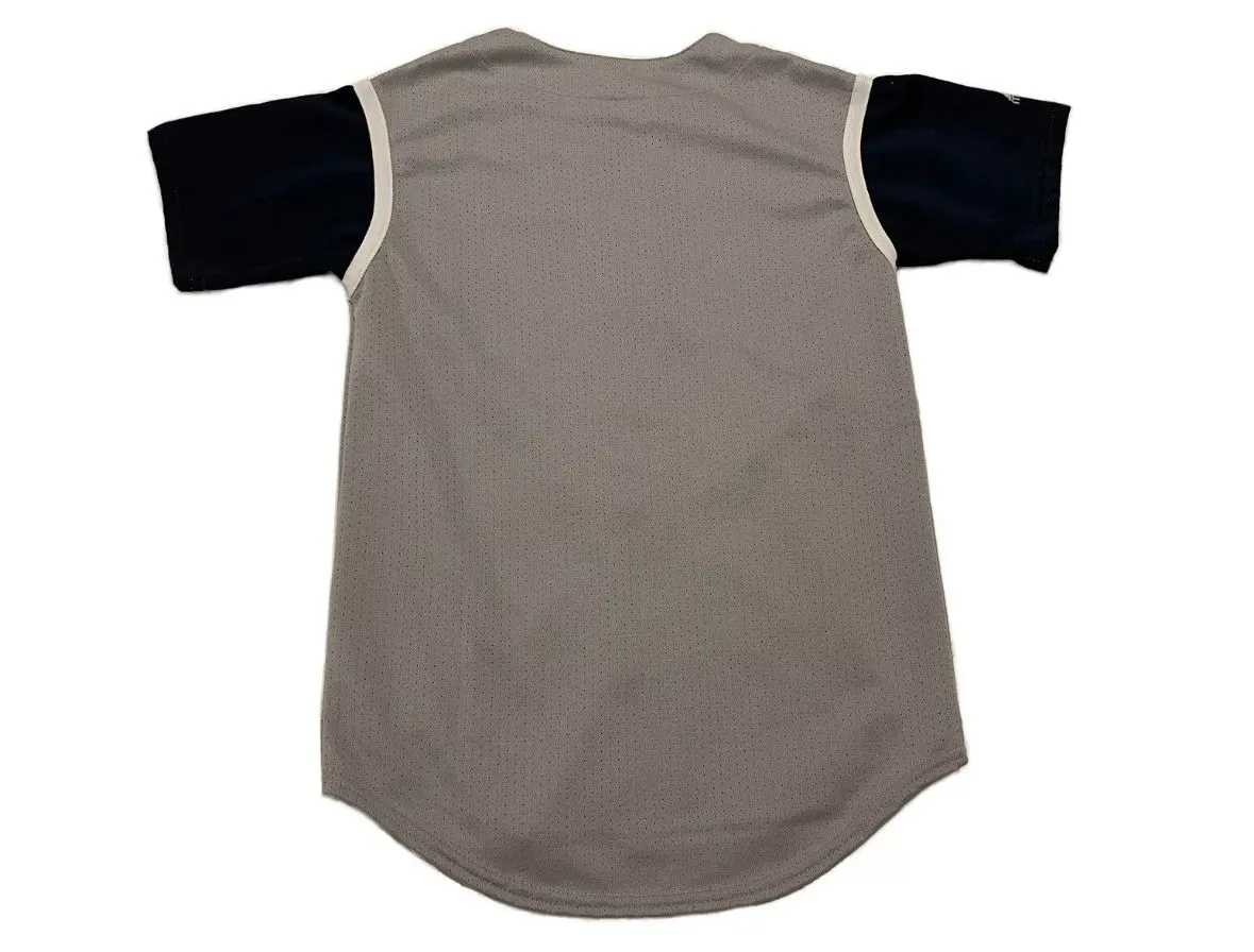 Listing Image Blurred Background