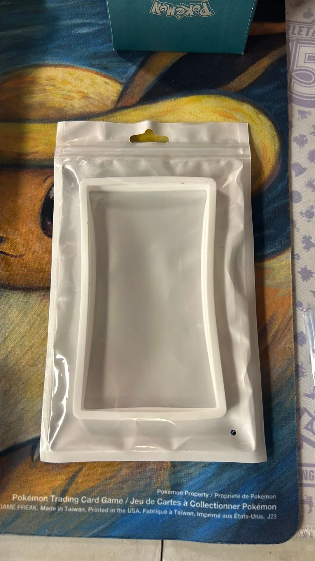 Listing Image Blurred Background