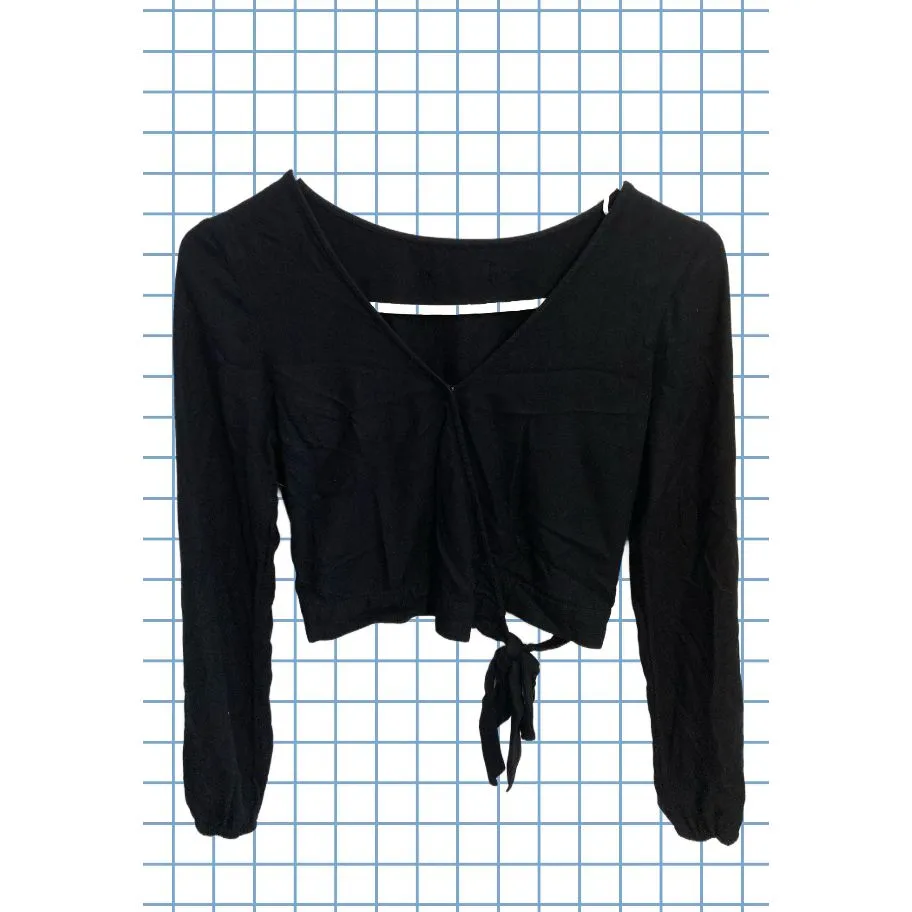 Product image for 𝚋𝚕𝚊𝚌𝚔 𝚝𝚘𝚙