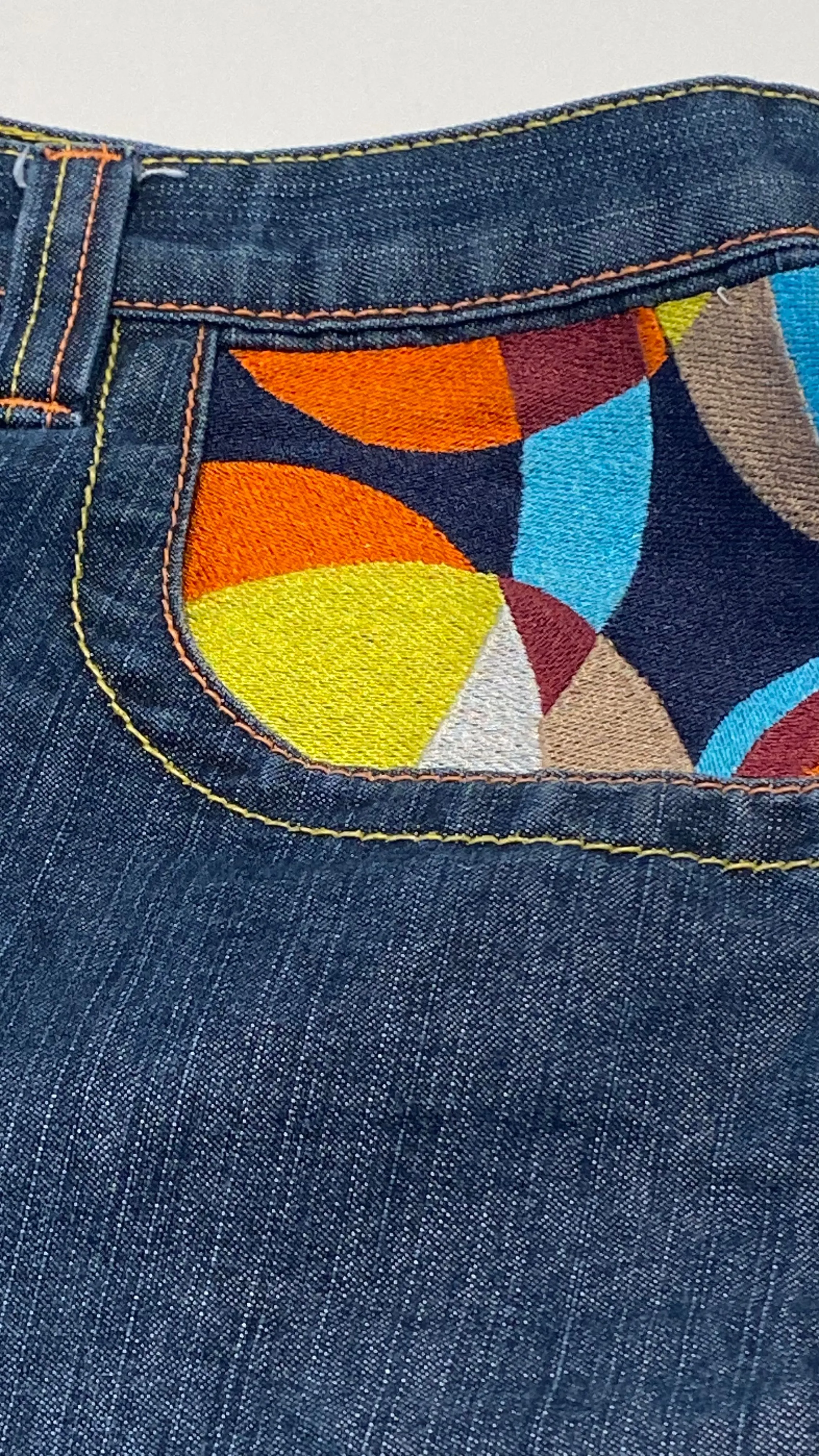 Listing Image Blurred Background
