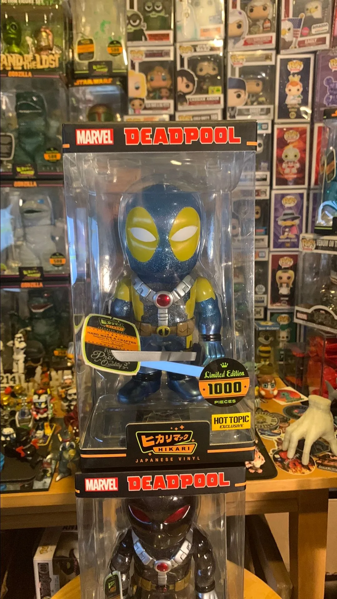 Product image for Hikari, Deadpool X-Men LE 1000 (2015), Hot Topic