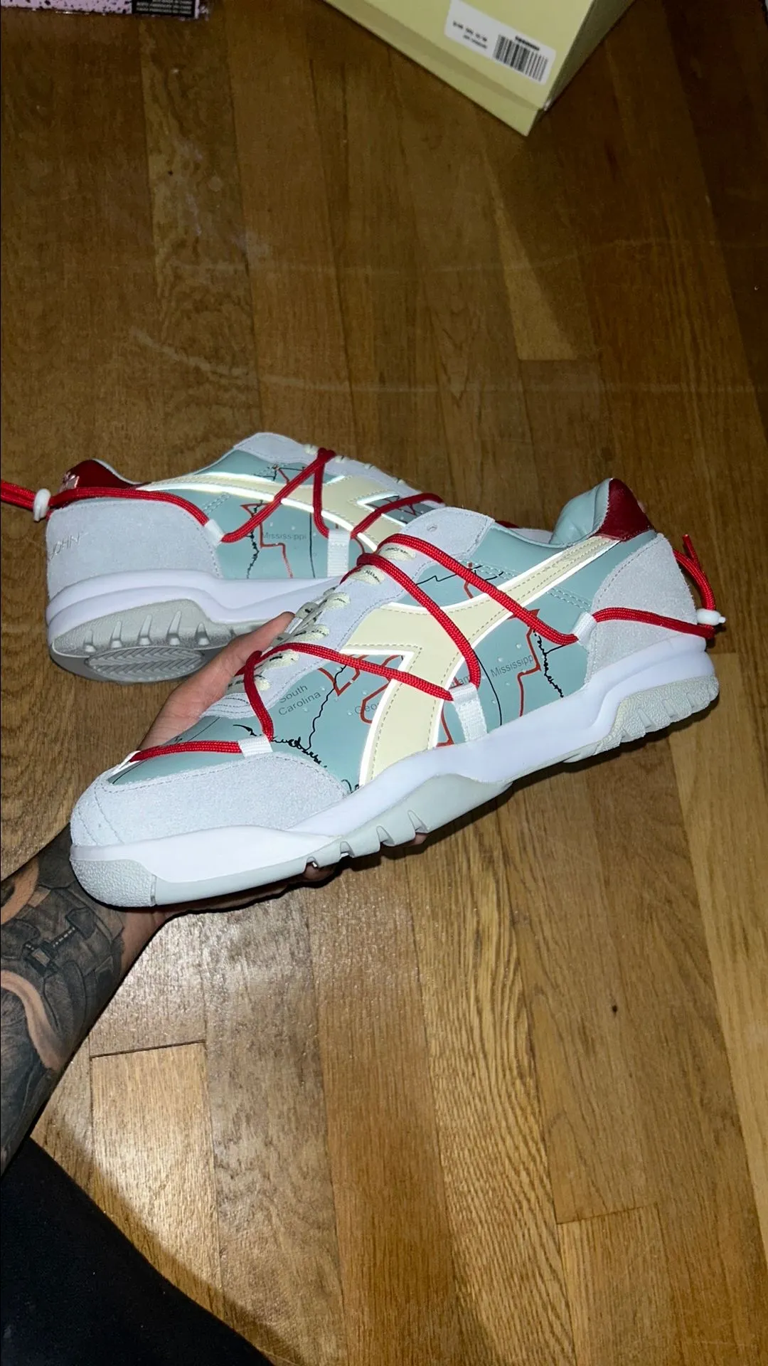 Product image for DIADORA MAVERICKS