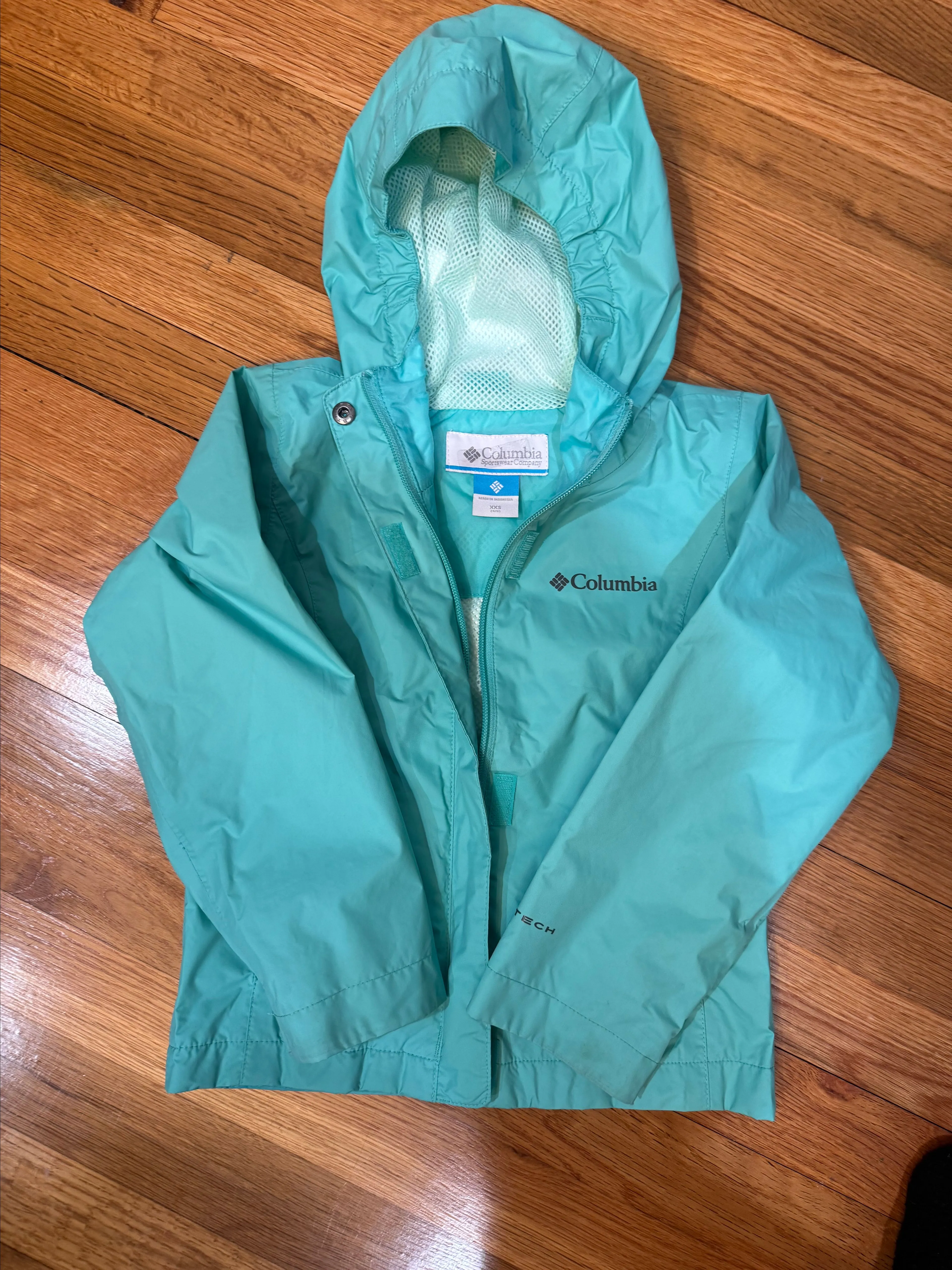 Listing Image Blurred Background