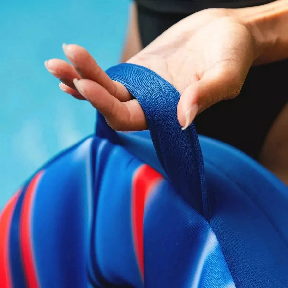 Listing Image Blurred Background