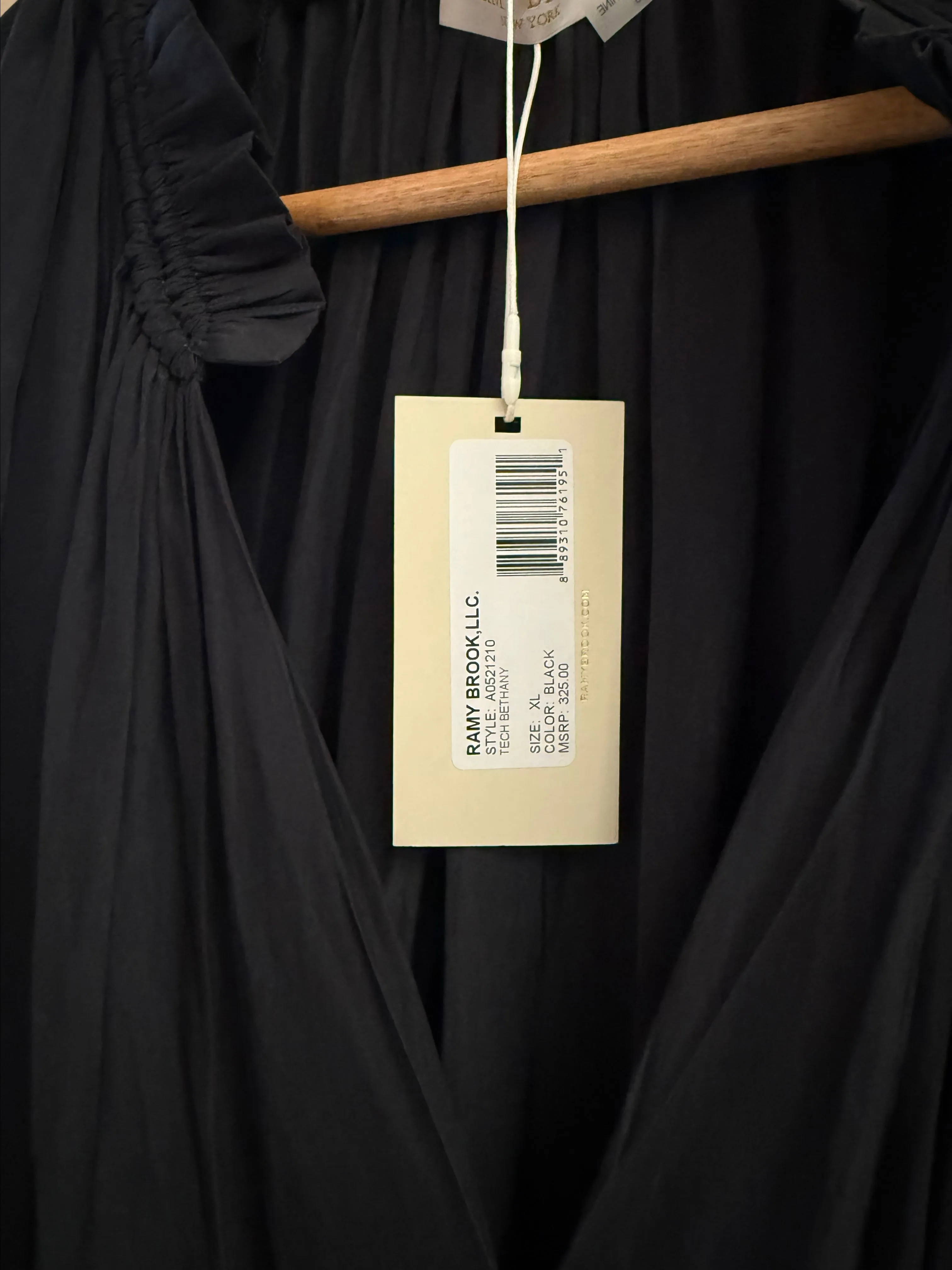 Listing Image Blurred Background