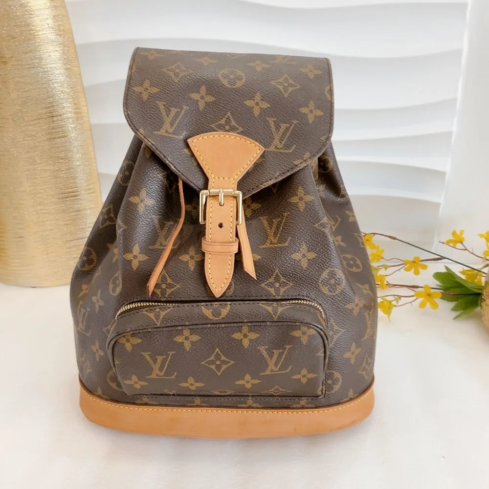 Product image for Pre owned authentic Louis Vuitton Montsouris MM monogram Canvas