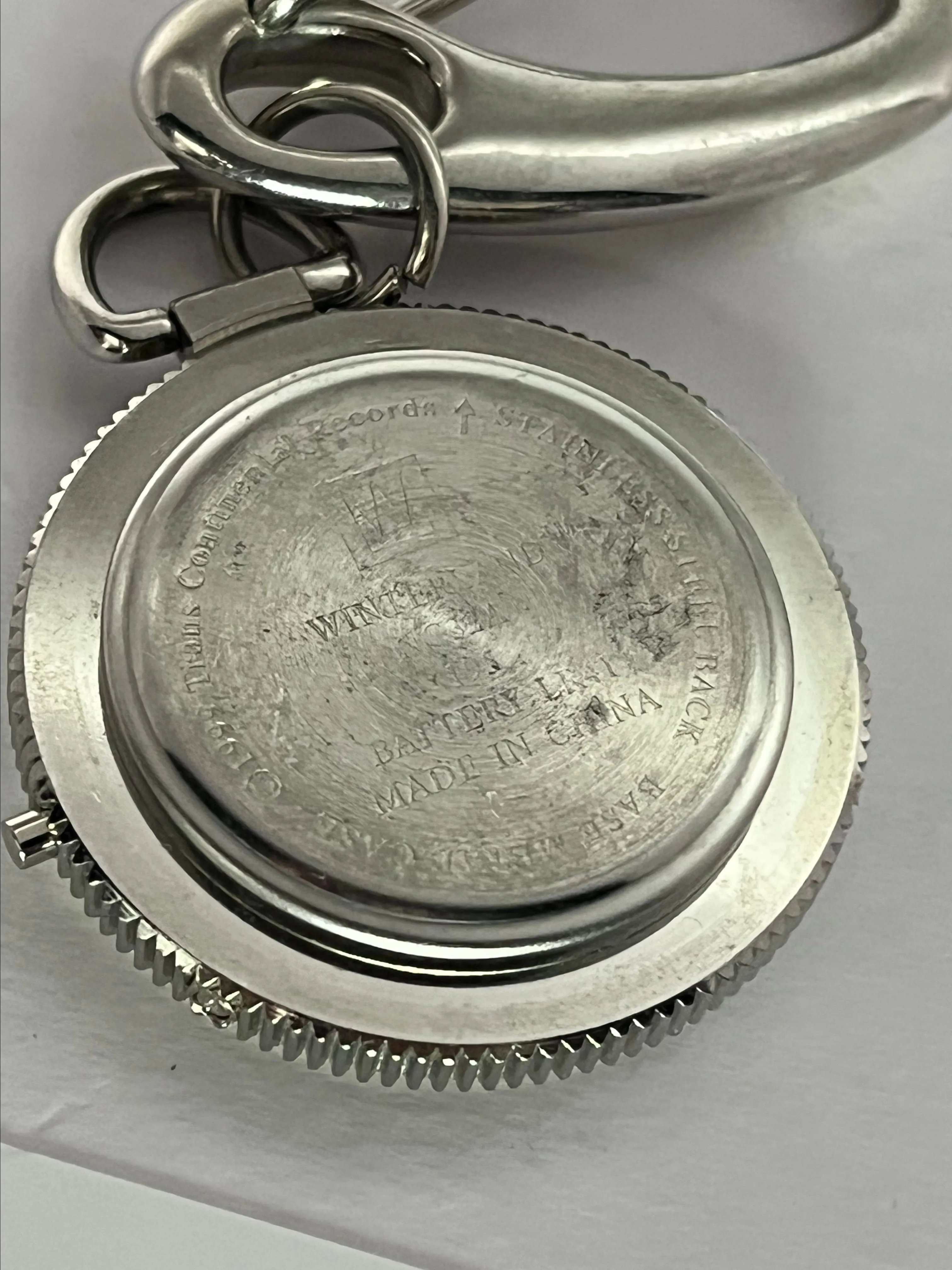 Listing Image Blurred Background