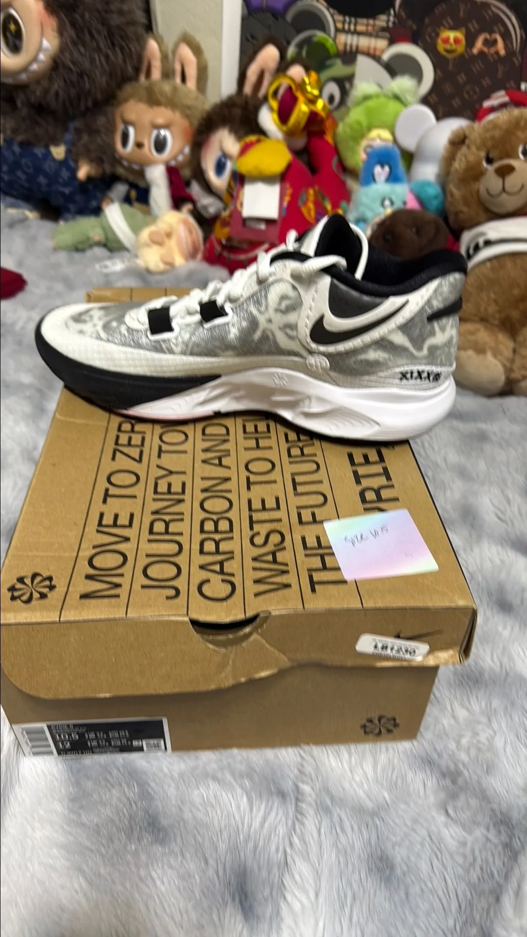 Product image for 21. Kyrie 8