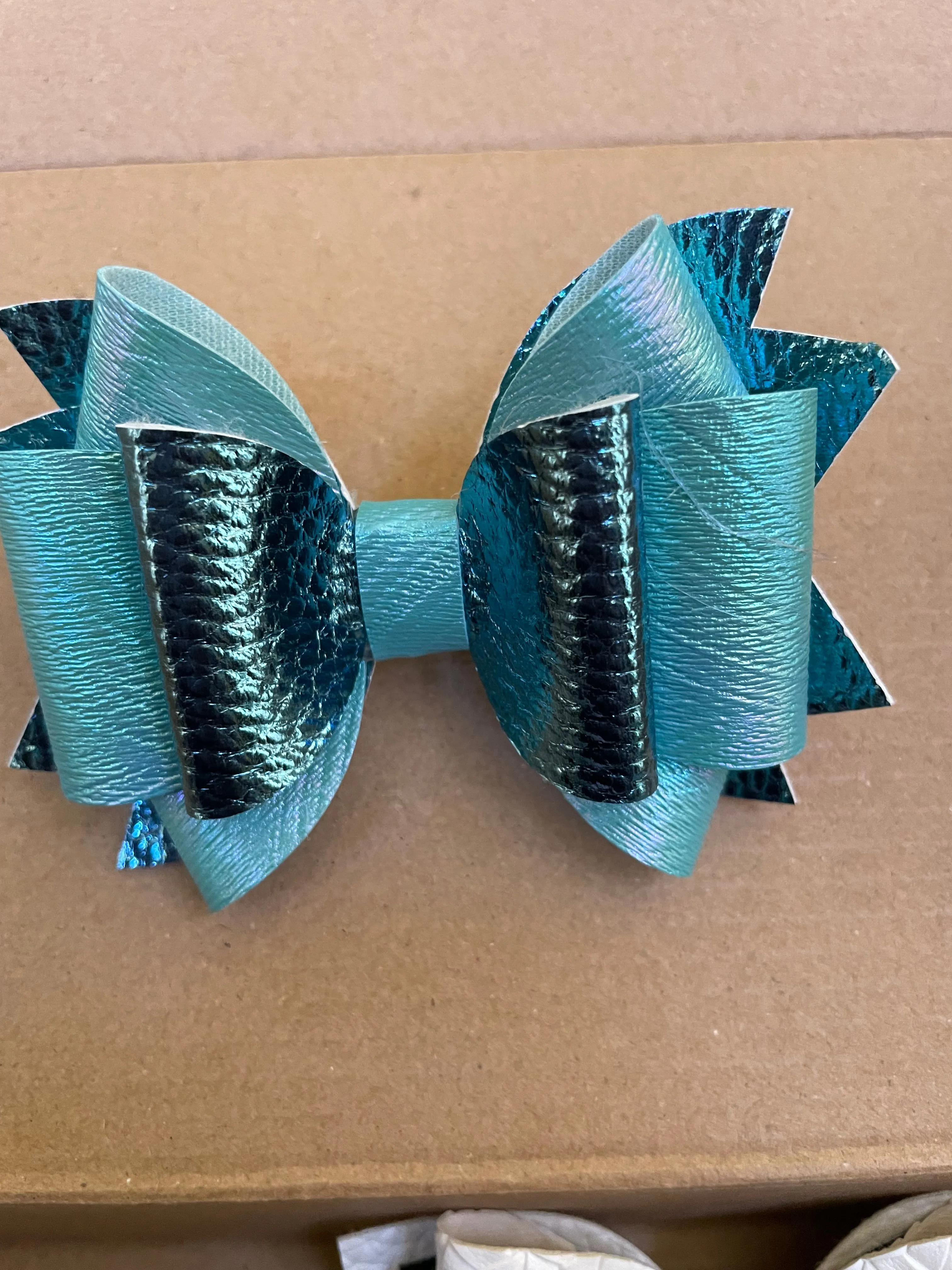 Product image for Blue teal custom bow