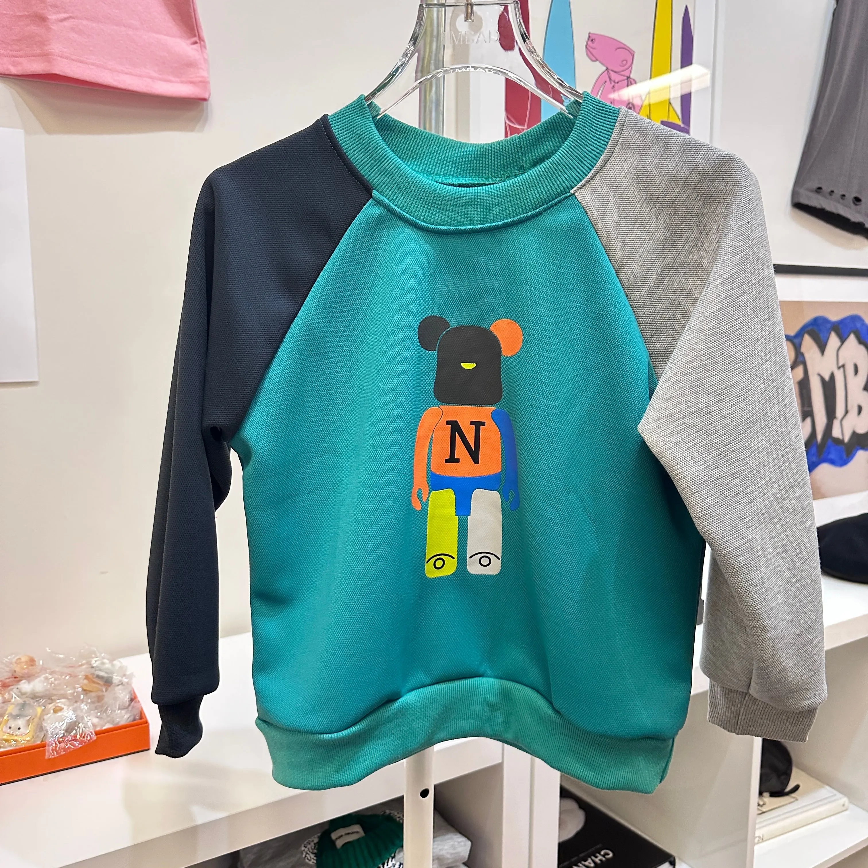Product image for Hype bear crew neck green & gray SIZE 130 8Y