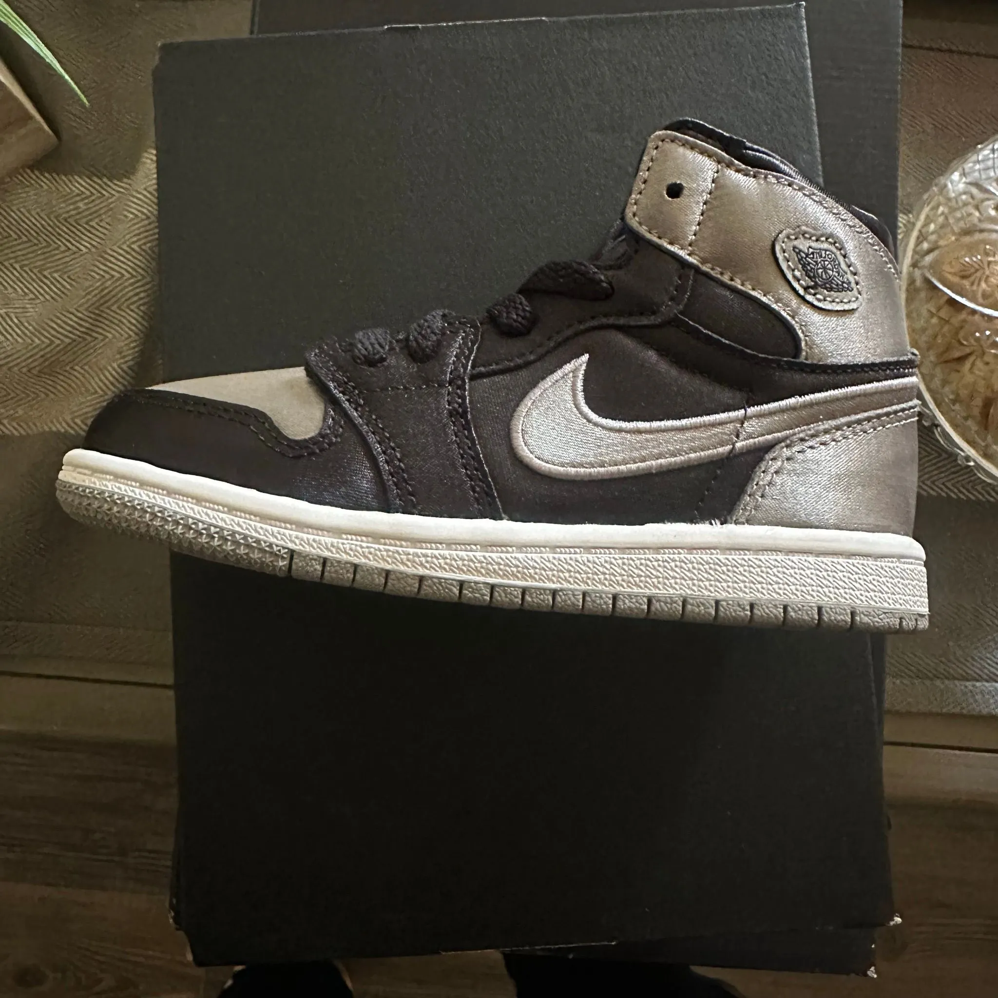 2a8a9f2a-d2ed-4663-9d86-fe2a8949744c