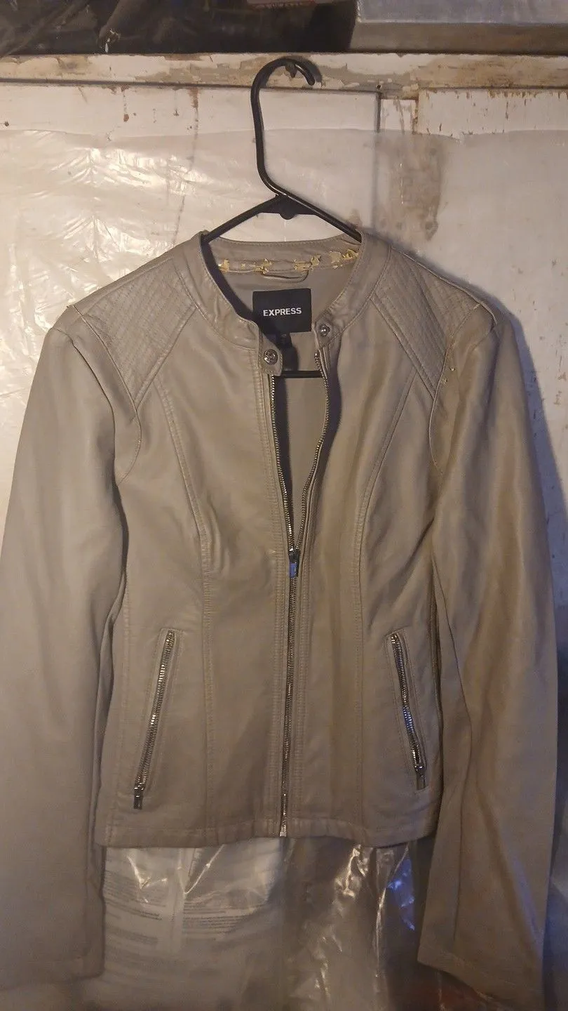 2aaf8420-cf9f-407d-aed1-111f369ba807