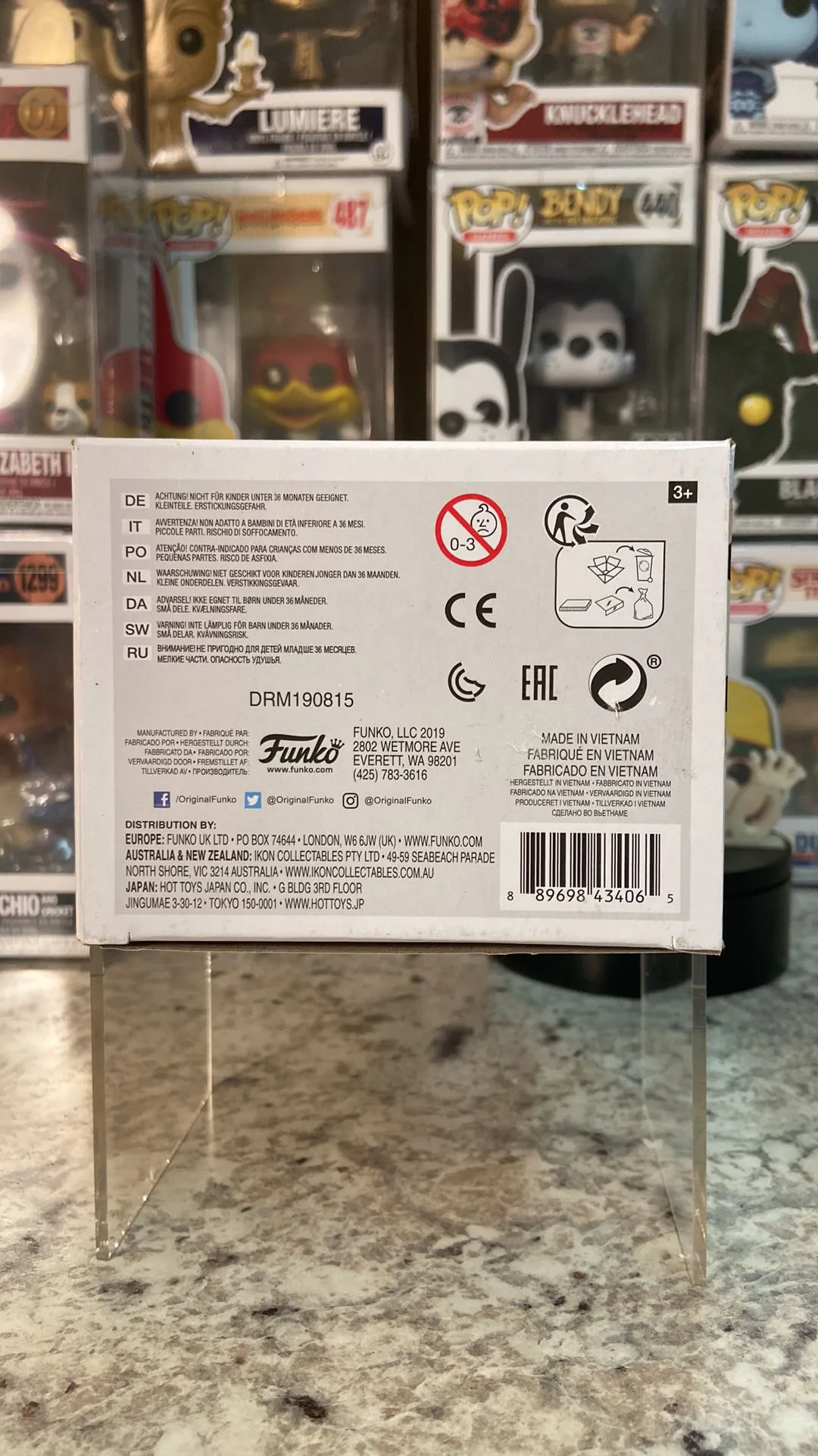 Listing Image Blurred Background
