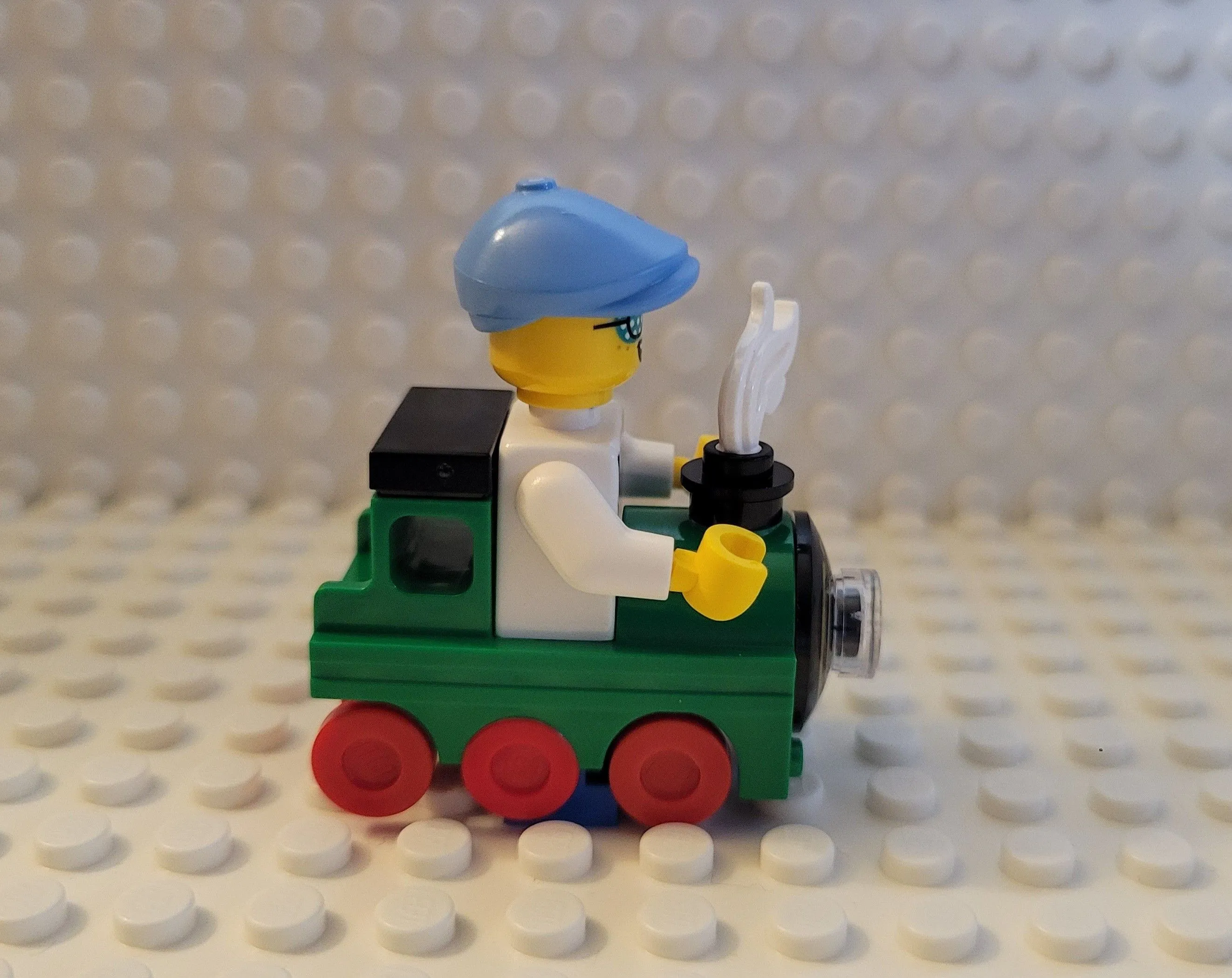 Product image for LEGO - Series 25 CMF - Train Kid