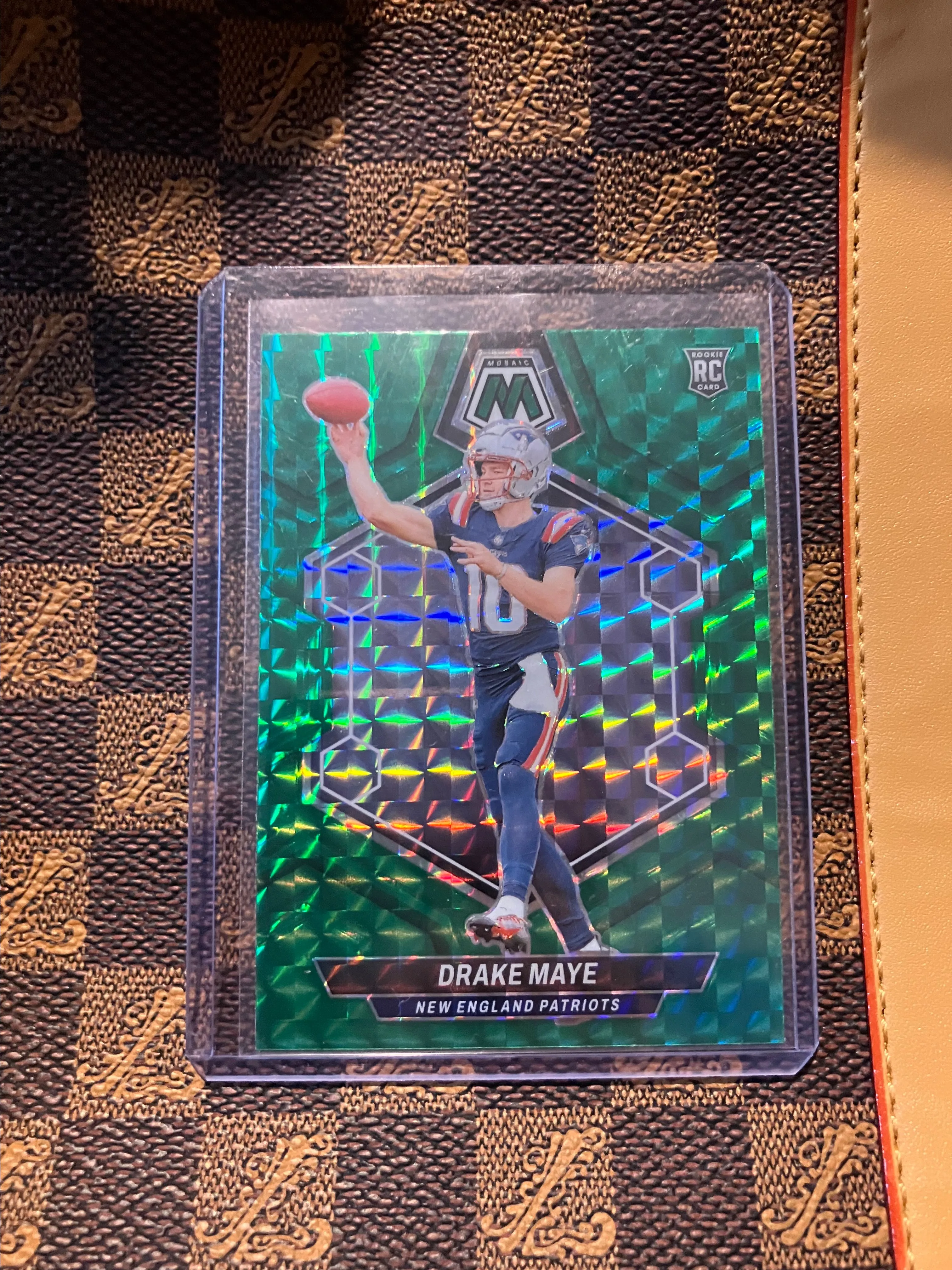Product image for drake maye true green rookie