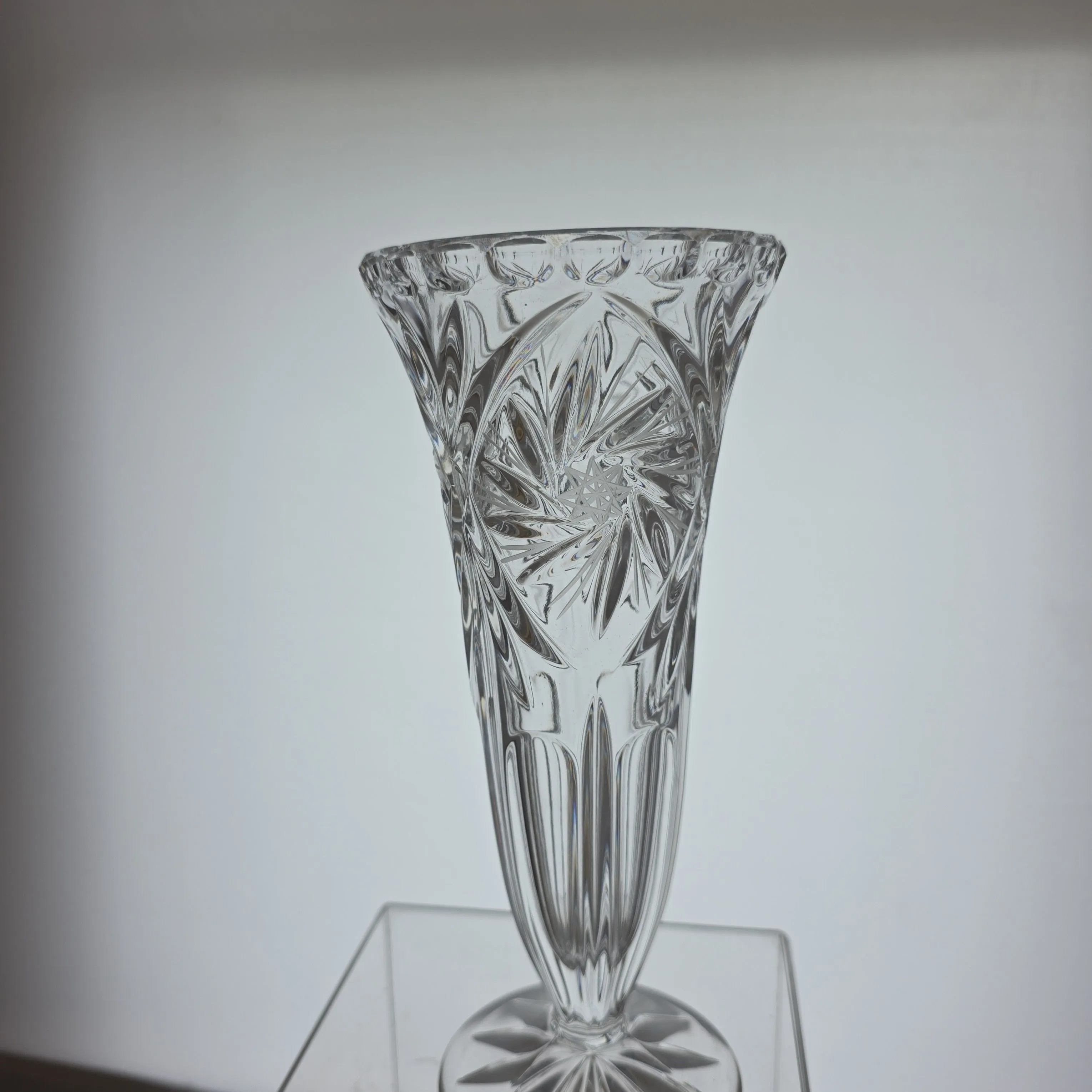 Product image for Heavy crystal vase 