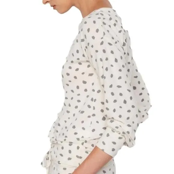 Listing Image Blurred Background