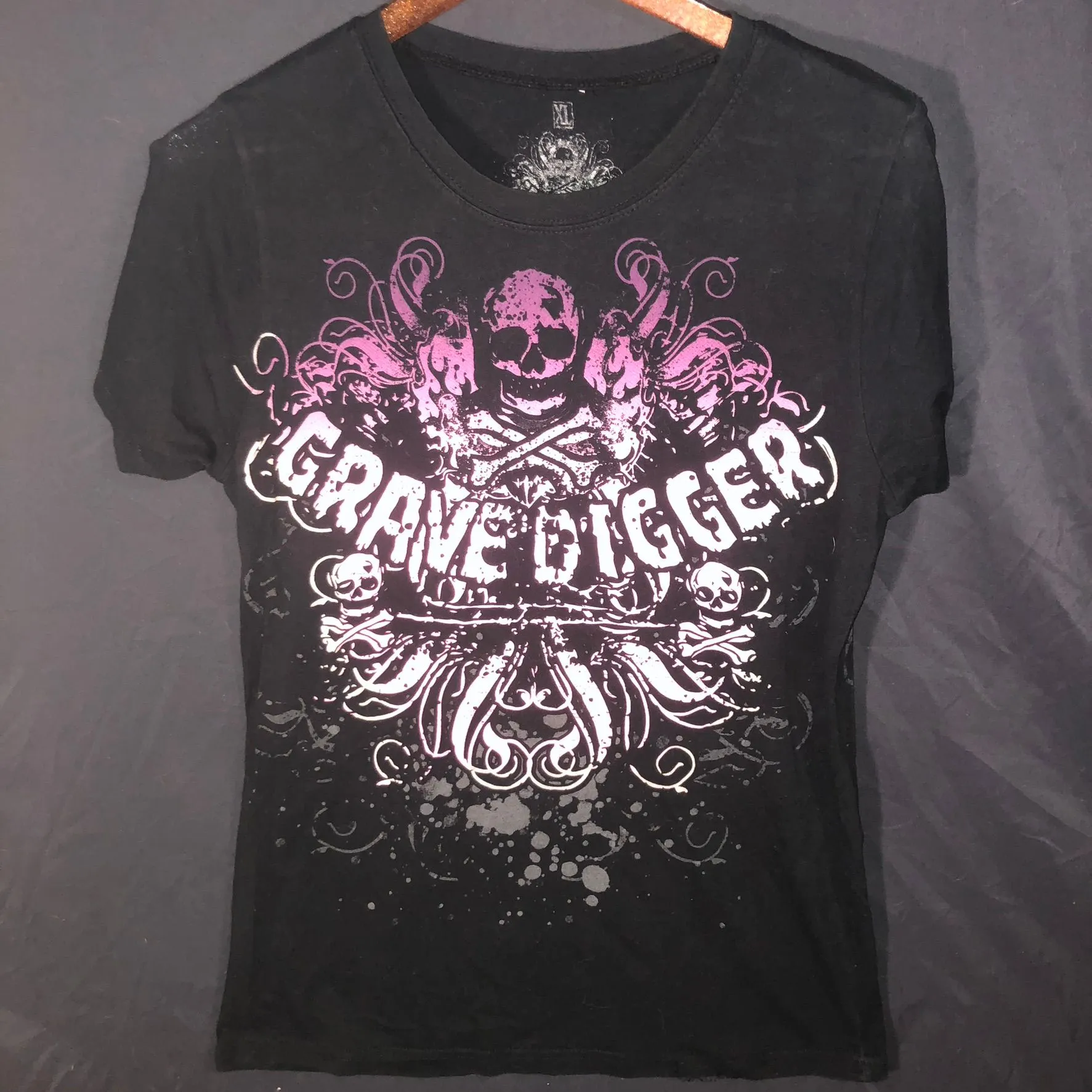 Product image for Grave Digger Women's Graphic Tee Shirt size XL