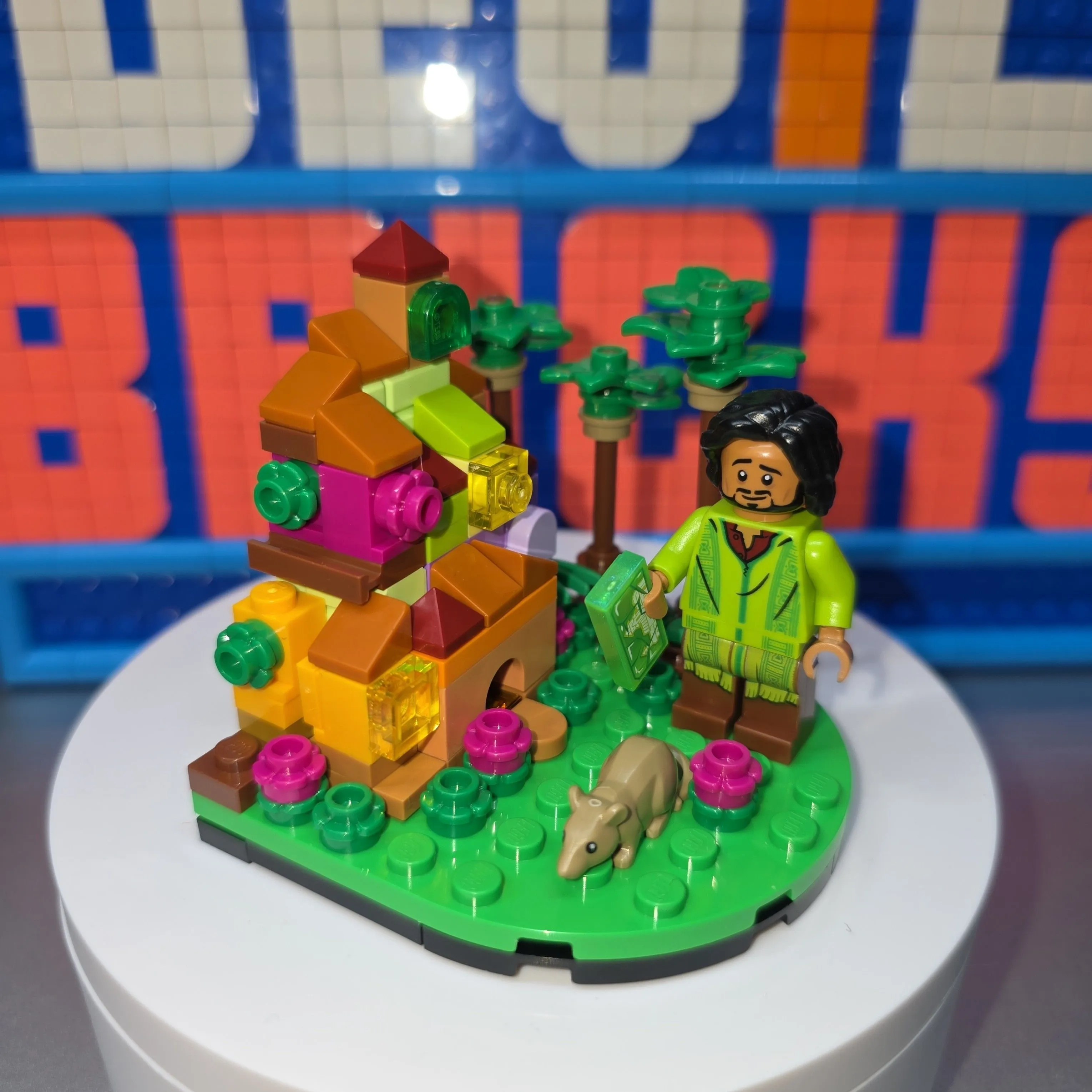 Product image for Disney - idea200 - He who we don't talk about and his mini-build from Set #31252