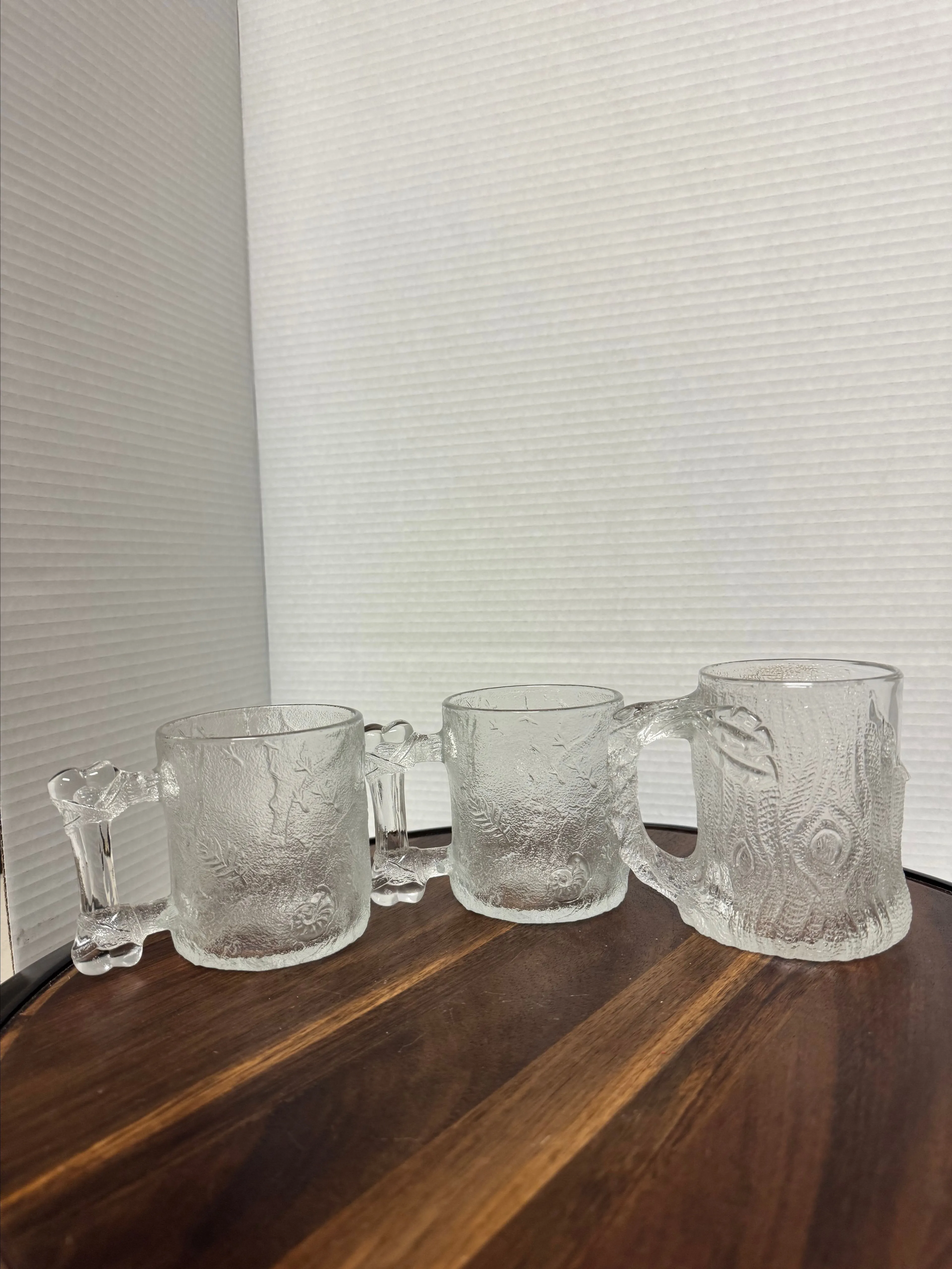 Listing Image Blurred Background
